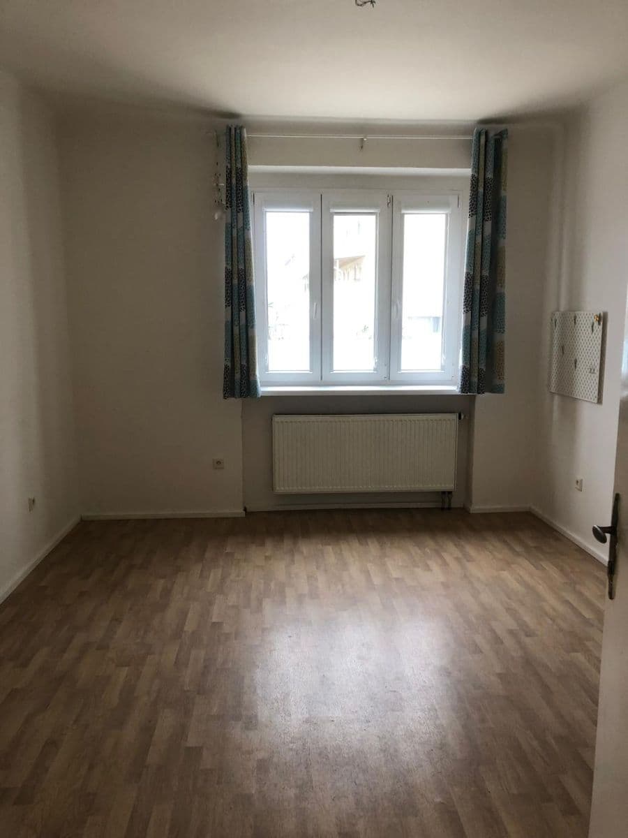 3 bedroom flat to rent, 80 m², Prvomájová, Prague, Prague 3 bedroom flat to rent, 80 m², Prvomájová, Prague, Prague