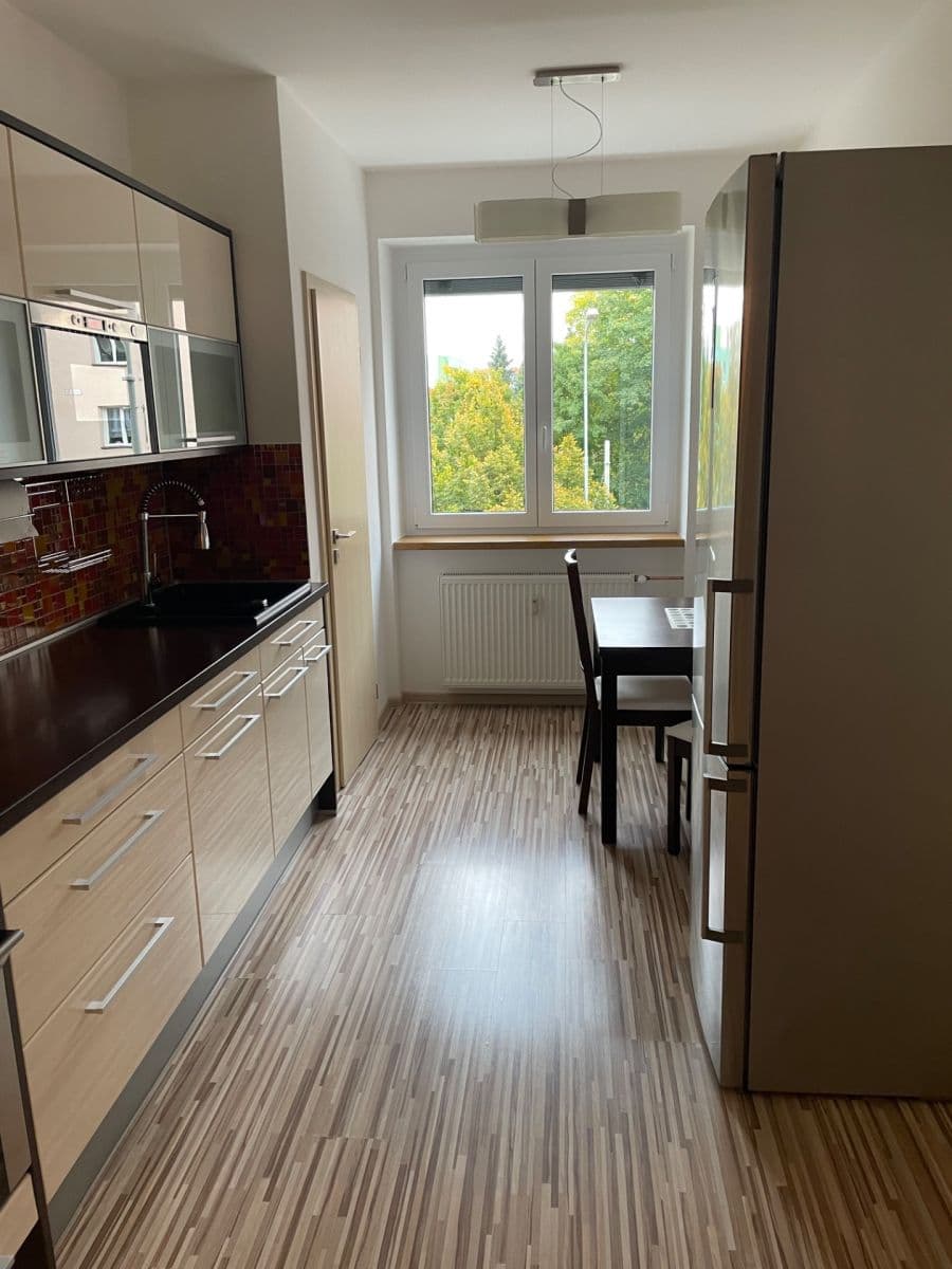 1 bedroom flat to rent, 42 m², Klatovská třída, Plzeň, Plzeňský Region 1 bedroom flat to rent, 42 m², Klatovská třída, Plzeň, Plzeňský Region