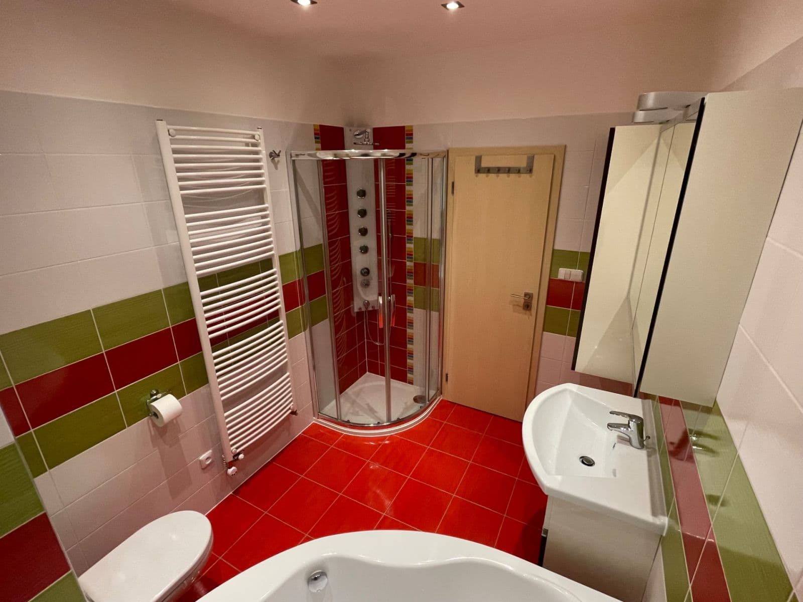 1 bedroom flat to rent, 42 m², Klatovská třída, Plzeň, Plzeňský Region 1 bedroom flat to rent, 42 m², Klatovská třída, Plzeň, Plzeňský Region