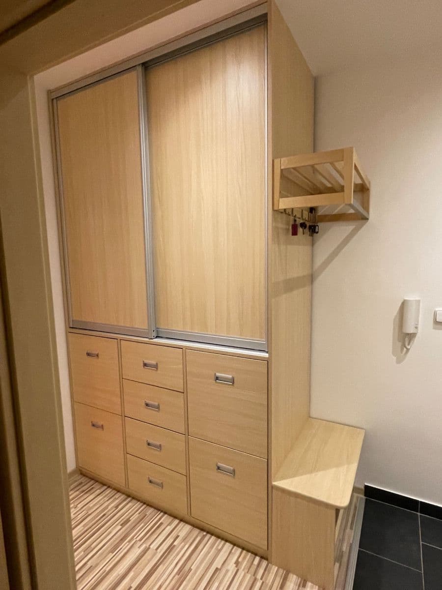 1 bedroom flat to rent, 42 m², Klatovská třída, Plzeň, Plzeňský Region 1 bedroom flat to rent, 42 m², Klatovská třída, Plzeň, Plzeňský Region