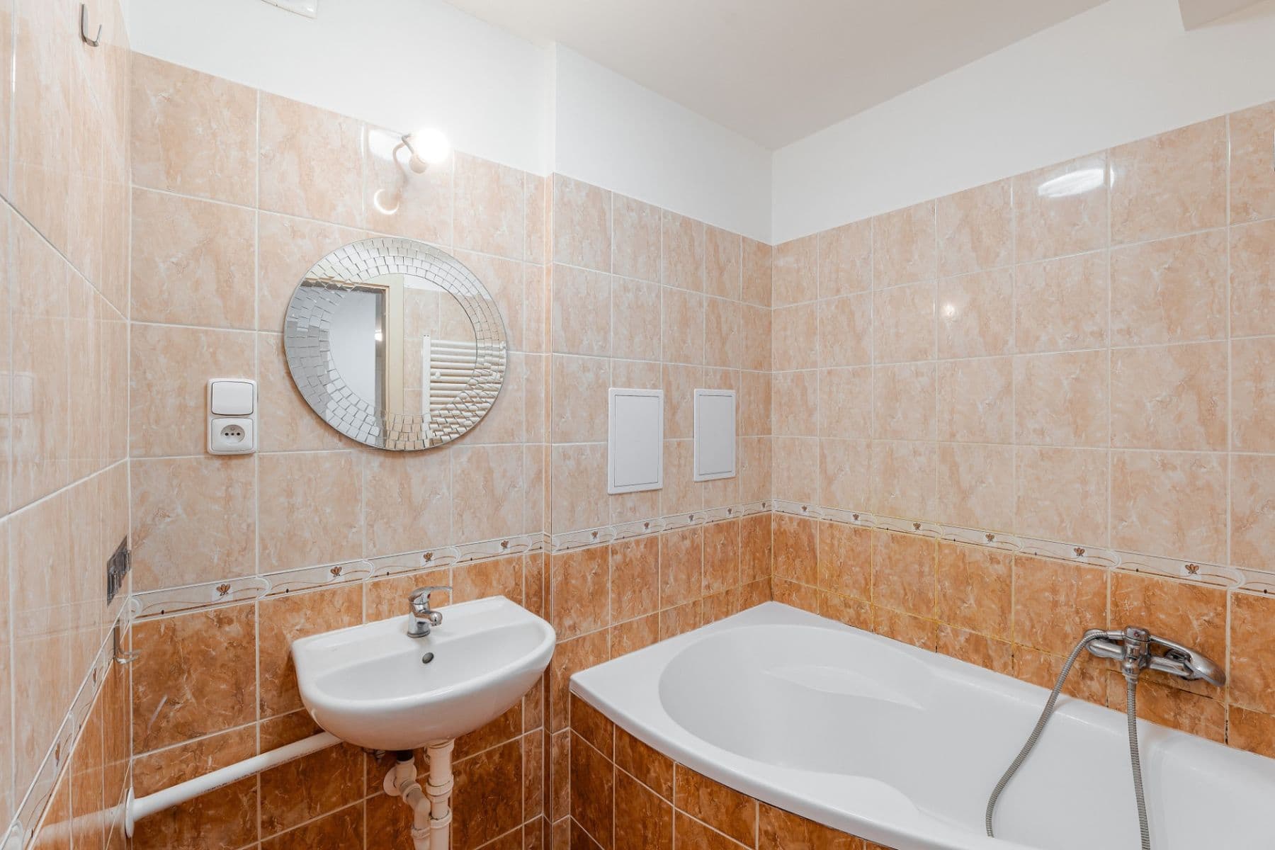 2 bedroom with open-plan kitchen flat to rent, 100 m², Sudoměřská, Prague, Prague 2 bedroom with open-plan kitchen flat to rent, 100 m², Sudoměřská, Prague, Prague