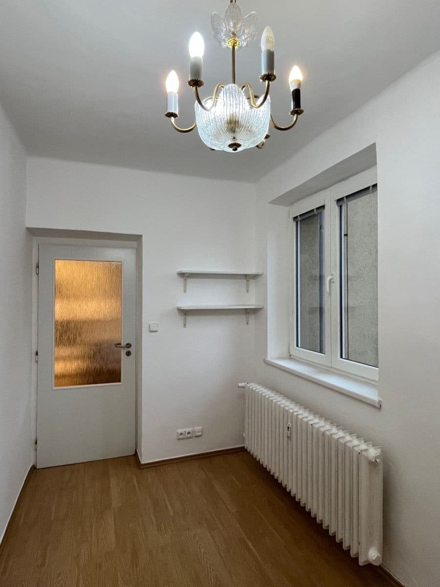 2 bedroom with open-plan kitchen flat to rent, 63 m², Jeremenkova, Prague, Prague 2 bedroom with open-plan kitchen flat to rent, 63 m², Jeremenkova, Prague, Prague