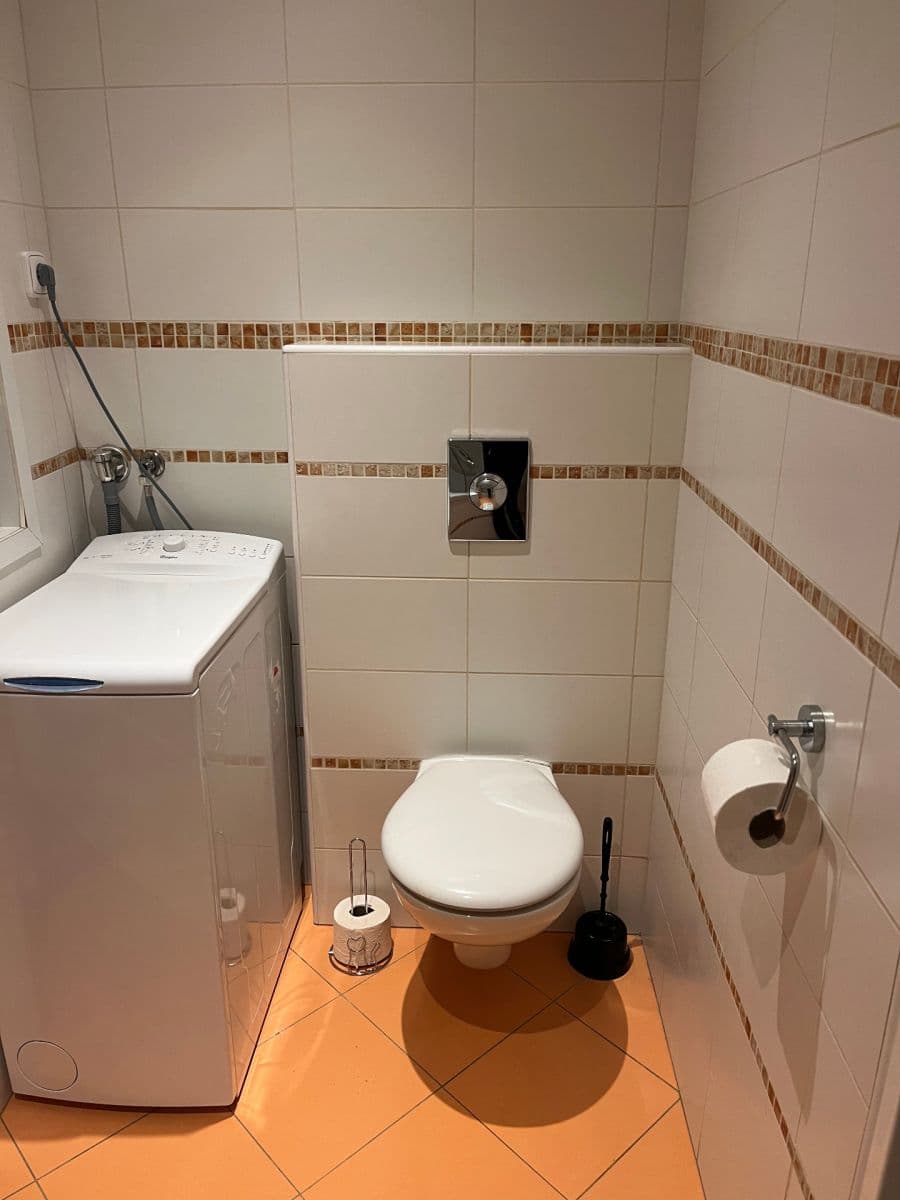 2 bedroom with open-plan kitchen flat to rent, 63 m², Jeremenkova, Prague, Prague 2 bedroom with open-plan kitchen flat to rent, 63 m², Jeremenkova, Prague, Prague