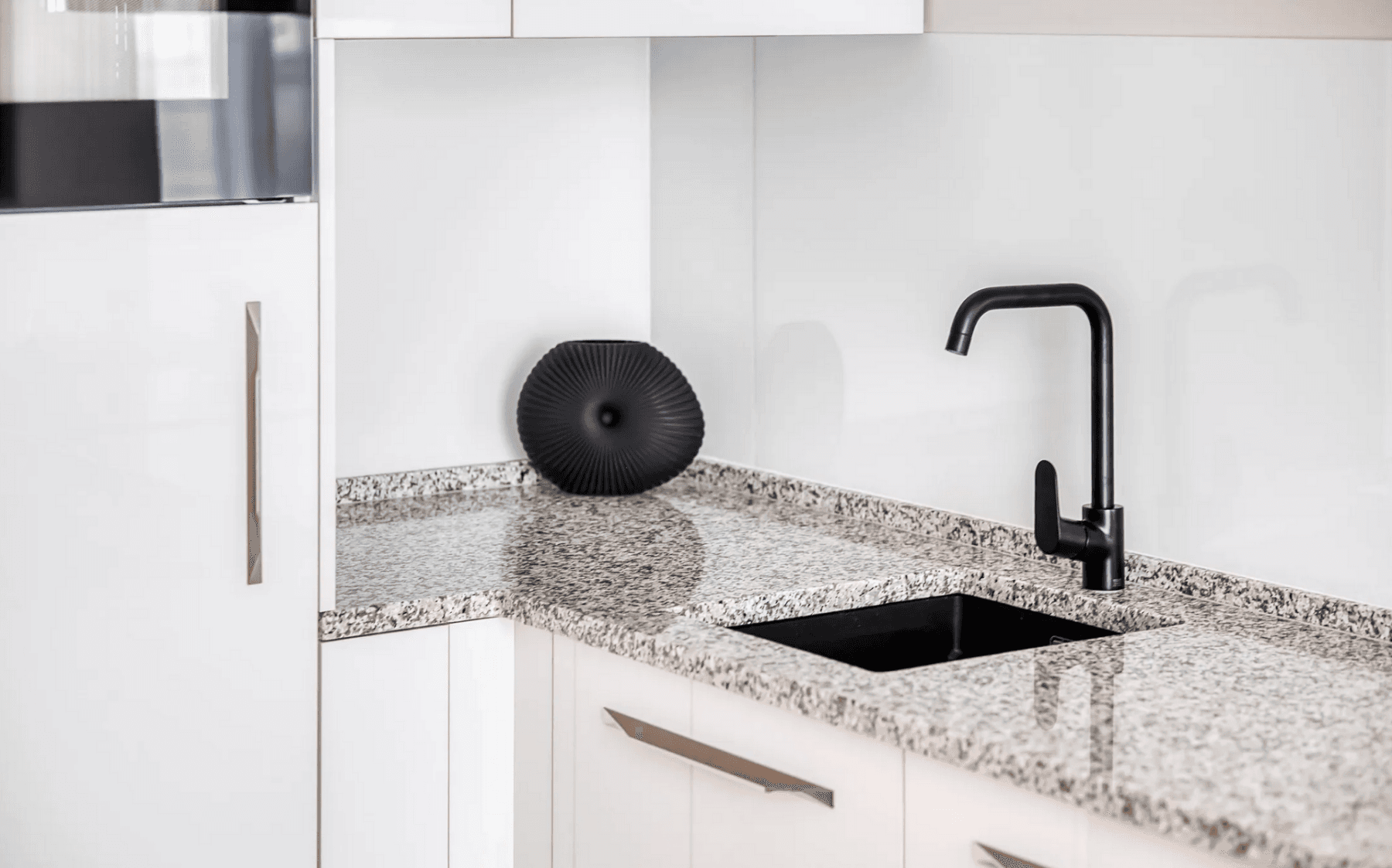 Studio flat to rent, 48 m², Orelská, Prague, Prague Studio flat to rent, 48 m², Orelská, Prague, Prague