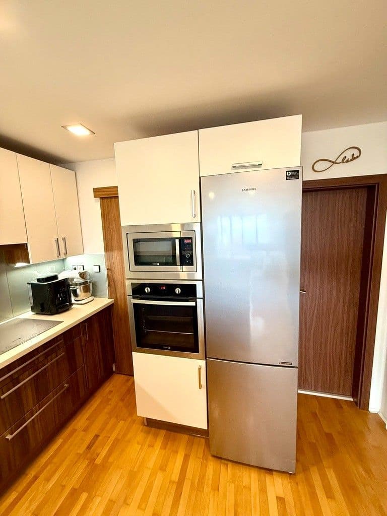 2 bedroom with open-plan kitchen flat for sale, 65 m², Dvorská, Liberec, Liberecký Region 2 bedroom with open-plan kitchen flat for sale, 65 m², Dvorská, Liberec, Liberecký Region