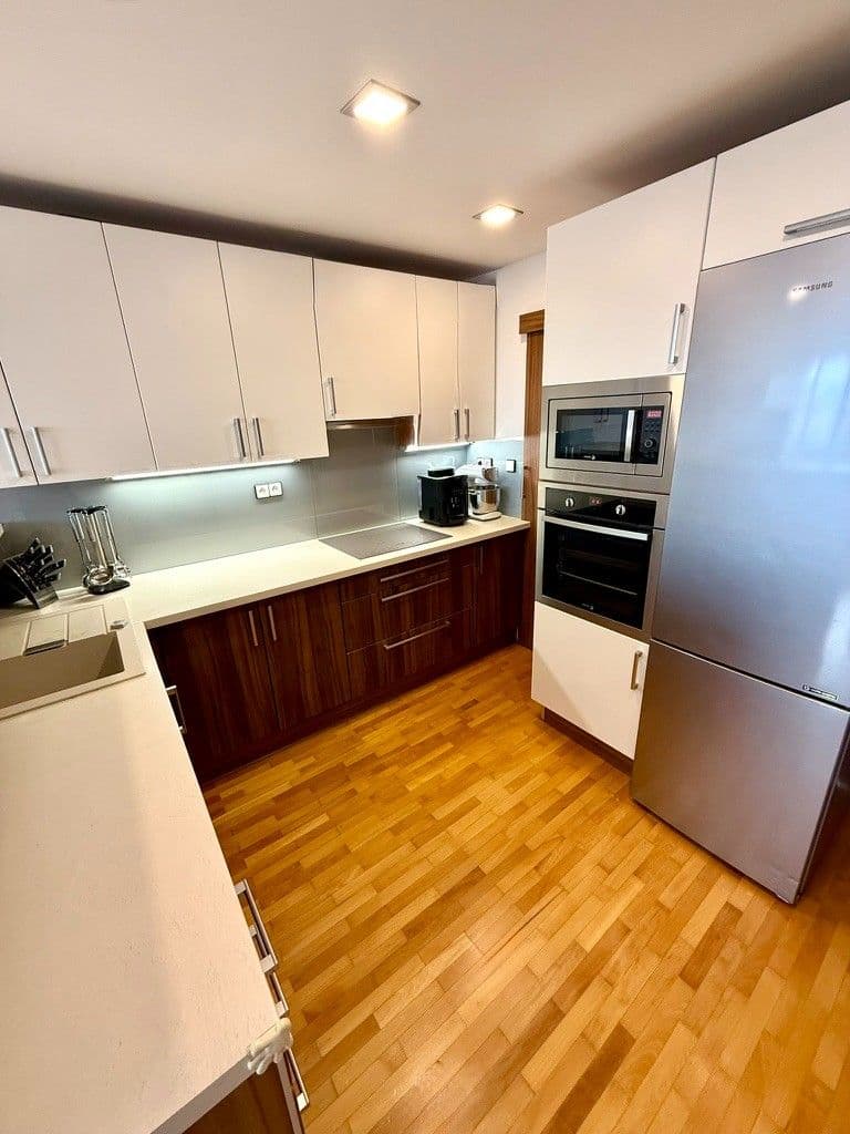 2 bedroom with open-plan kitchen flat for sale, 65 m², Dvorská, Liberec, Liberecký Region 2 bedroom with open-plan kitchen flat for sale, 65 m², Dvorská, Liberec, Liberecký Region