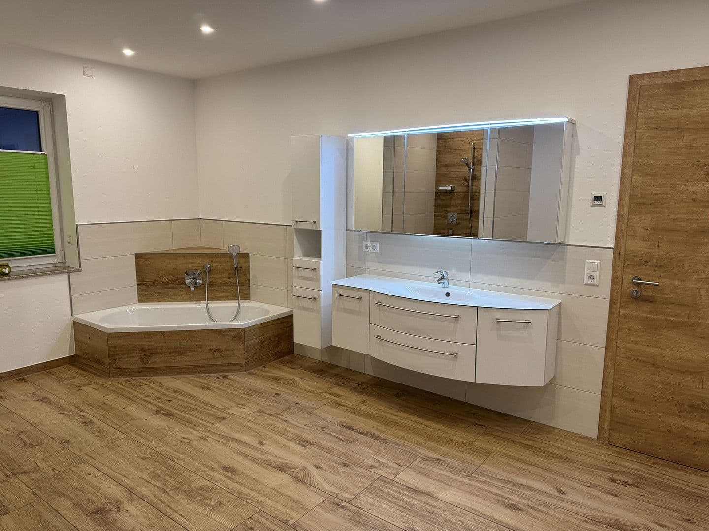 house for sale, 227 m², Laupheim, Baden-Württemberg house for sale, 227 m², Laupheim, Baden-Württemberg