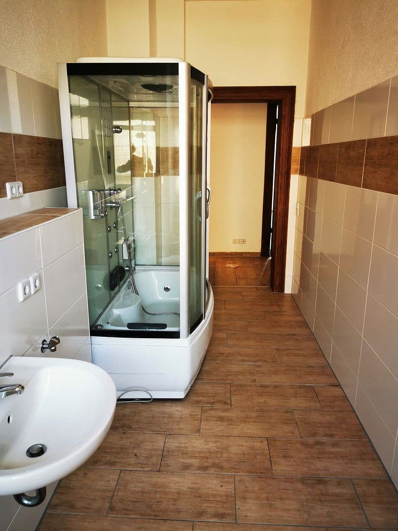 2 bedroom flat to rent, 84 m², Krukenbergstraße 1, Halle, Saxony-Anhalt 2 bedroom flat to rent, 84 m², Krukenbergstraße 1, Halle, Saxony-Anhalt