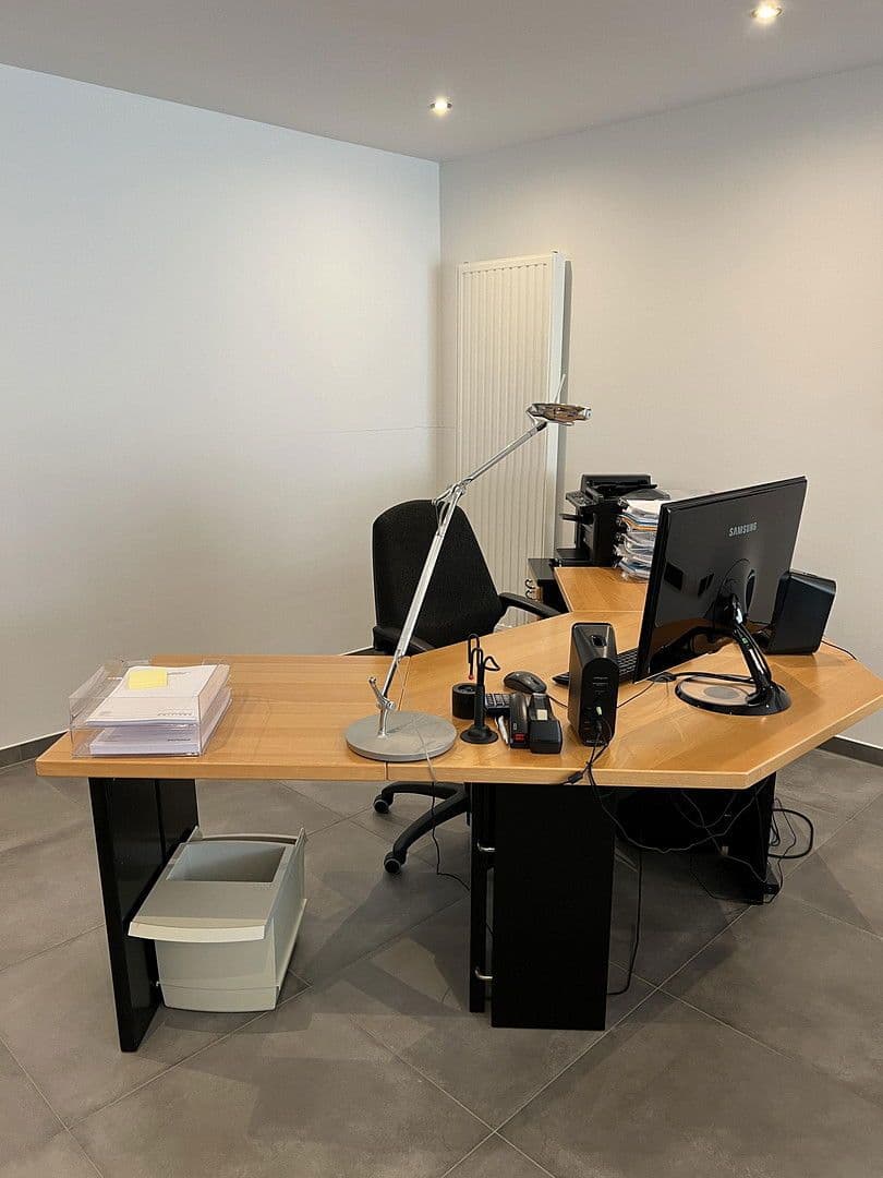 non-residential property to rent, 2,254 m², Leopoldshöhe, North Rhine-Westphalia non-residential property to rent, 2,254 m², Leopoldshöhe, North Rhine-Westphalia