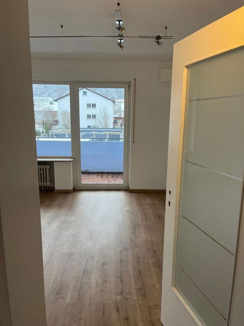 4 bedroom flat to rent, 92 m², Wurmlingen, Baden-Württemberg 4 bedroom flat to rent, 92 m², Wurmlingen, Baden-Württemberg