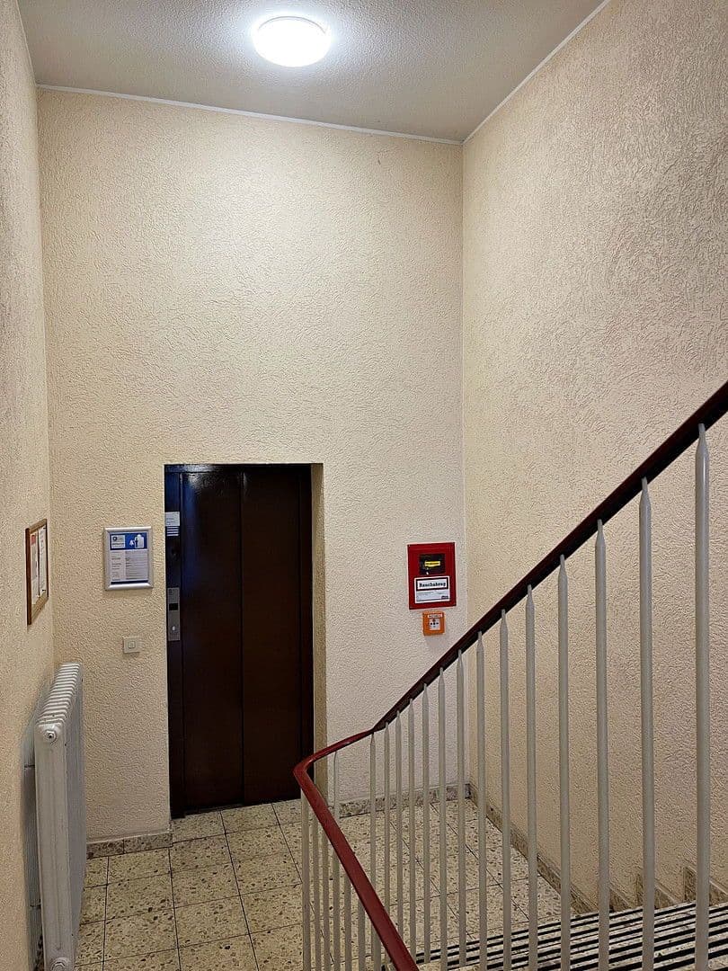 1 bedroom flat to rent, 60 m², Luisenstr. 74, Krefeld, North Rhine-Westphalia 1 bedroom flat to rent, 60 m², Luisenstr. 74, Krefeld, North Rhine-Westphalia