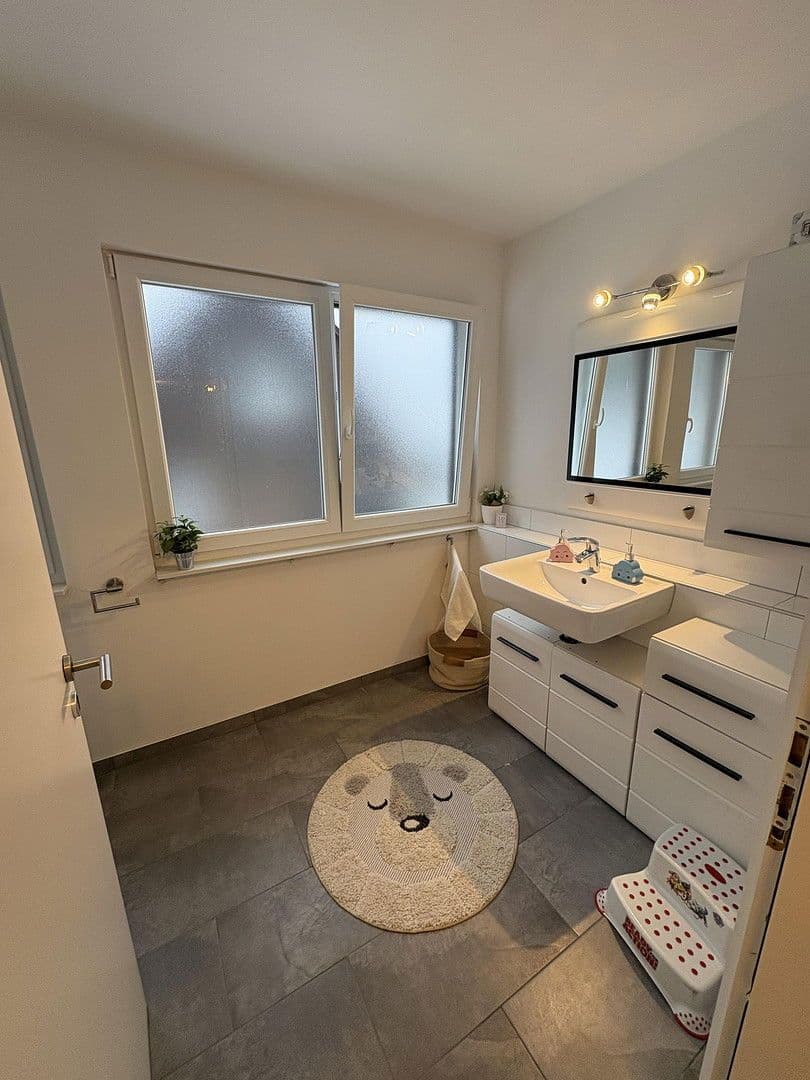 house to rent, 293 m², Leichlingen, North Rhine-Westphalia house to rent, 293 m², Leichlingen, North Rhine-Westphalia