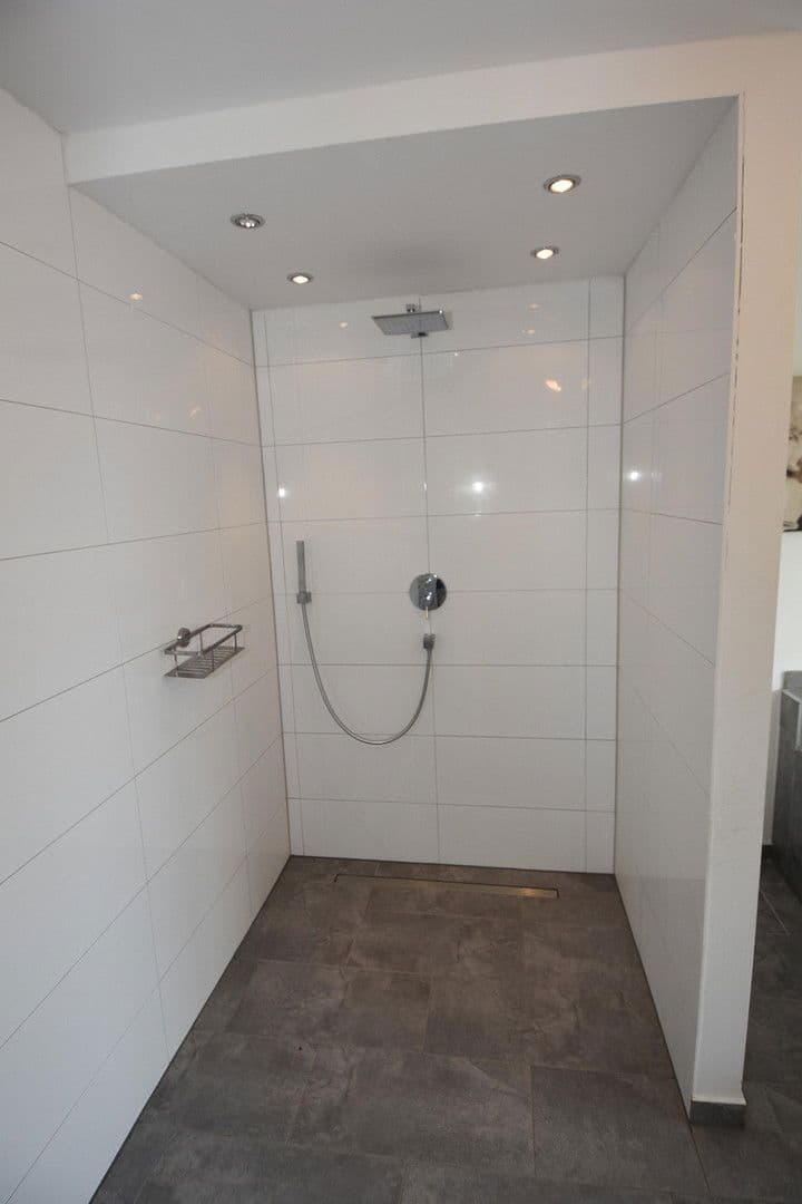 house to rent, 293 m², Leichlingen, North Rhine-Westphalia house to rent, 293 m², Leichlingen, North Rhine-Westphalia