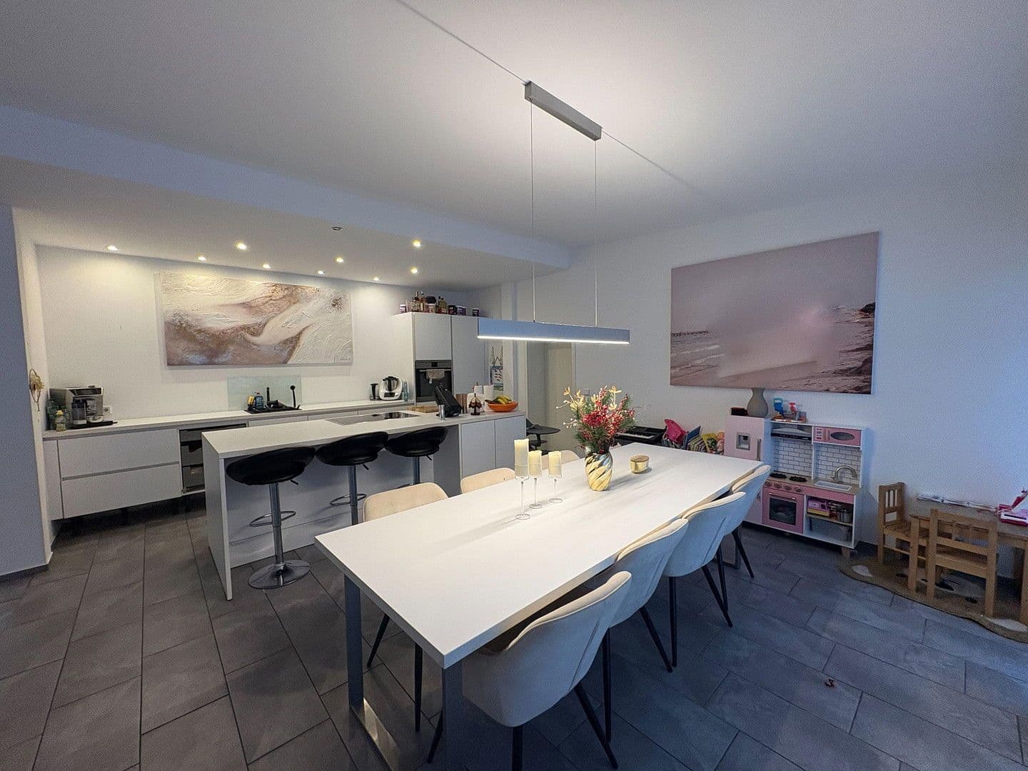 house to rent, 293 m², Leichlingen, North Rhine-Westphalia house to rent, 293 m², Leichlingen, North Rhine-Westphalia