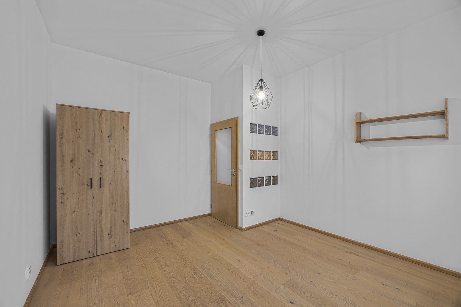 2 bedroom with open-plan kitchen flat to rent, 74 m², Pískařská, Prague, Prague 2 bedroom with open-plan kitchen flat to rent, 74 m², Pískařská, Prague, Prague