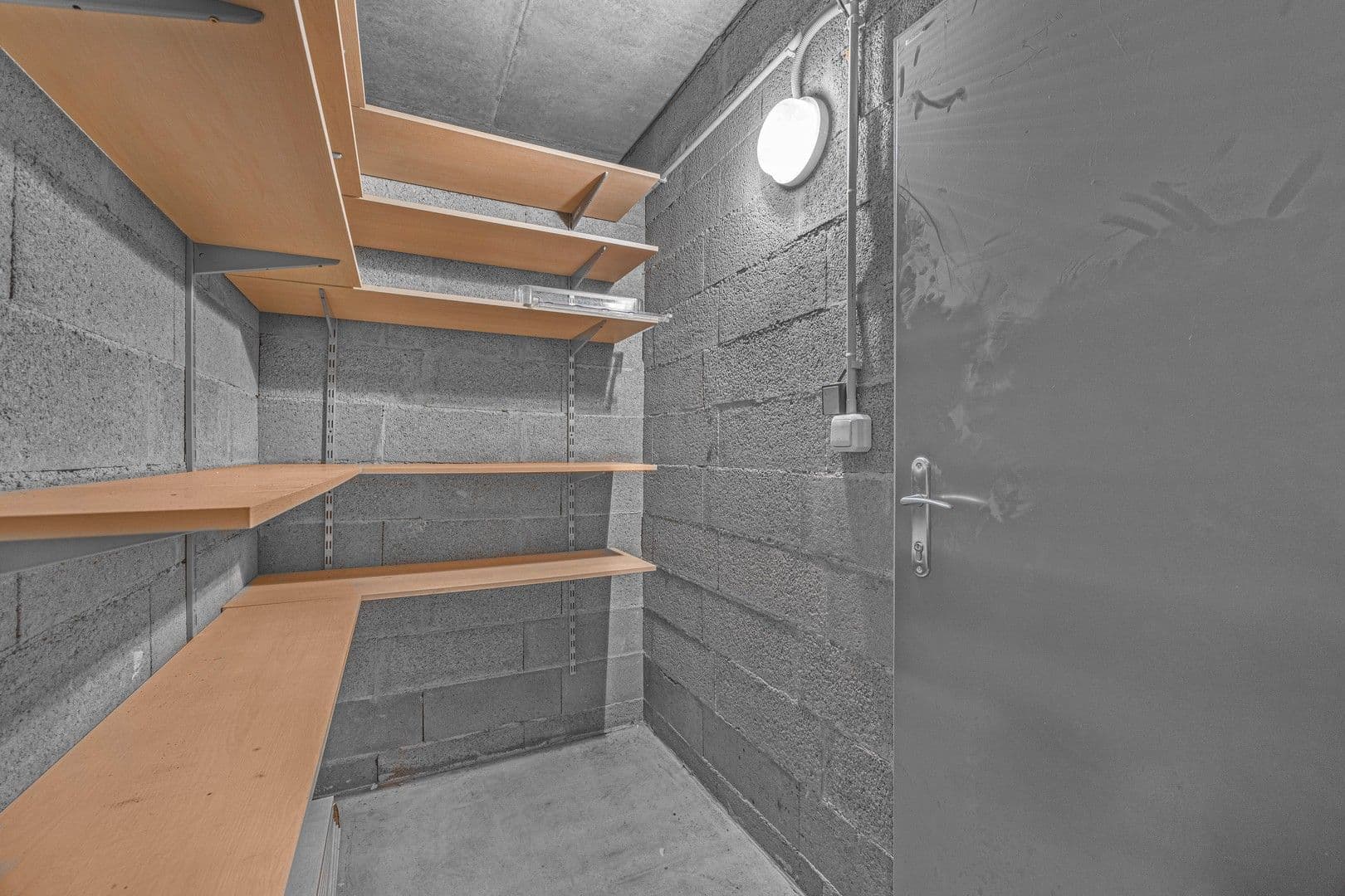 2 bedroom with open-plan kitchen flat to rent, 74 m², Pískařská, Prague, Prague 2 bedroom with open-plan kitchen flat to rent, 74 m², Pískařská, Prague, Prague