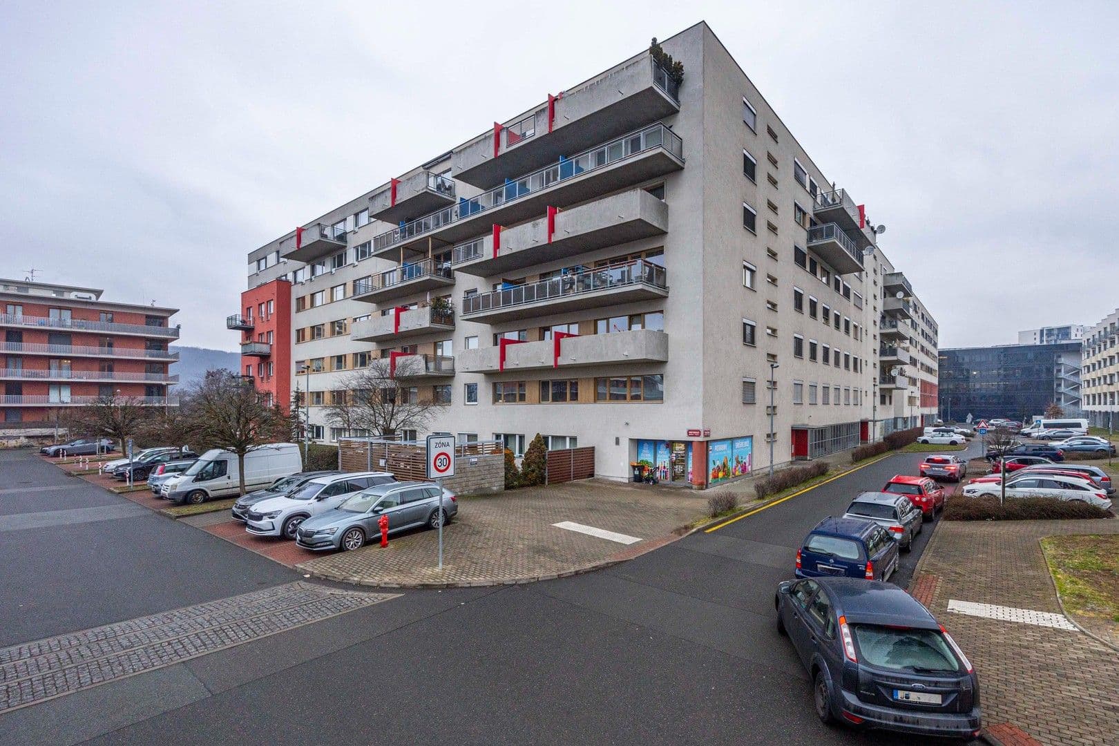 2 bedroom with open-plan kitchen flat to rent, 74 m², Pískařská, Prague, Prague 2 bedroom with open-plan kitchen flat to rent, 74 m², Pískařská, Prague, Prague