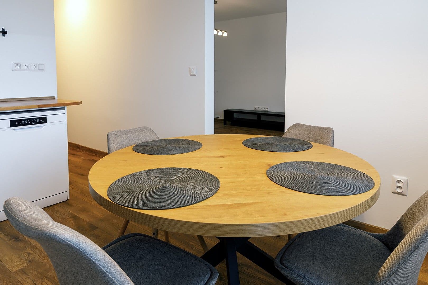 2 bedroom flat to rent, 63 m², Jilemnického, Stupava, Bratislavský Region 2 bedroom flat to rent, 63 m², Jilemnického, Stupava, Bratislavský Region