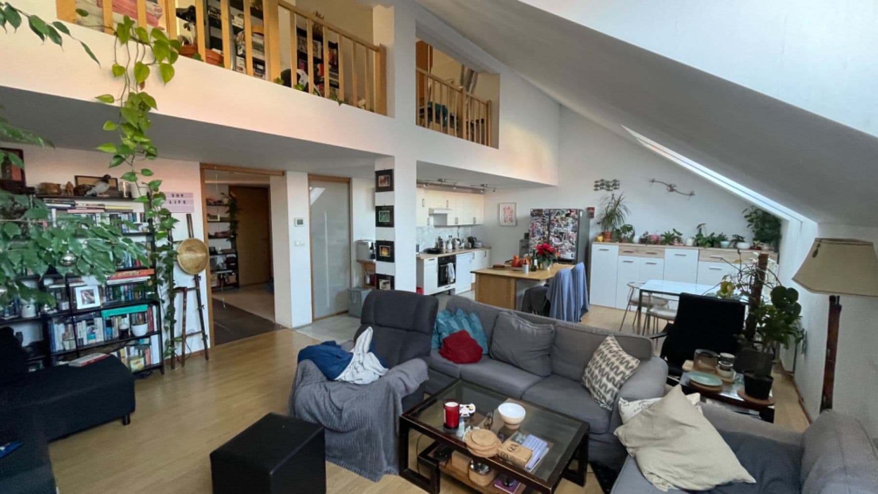 4 bedroom with open-plan kitchen flat to rent, 164 m², Řehořova, Prague, Prague 4 bedroom with open-plan kitchen flat to rent, 164 m², Řehořova, Prague, Prague