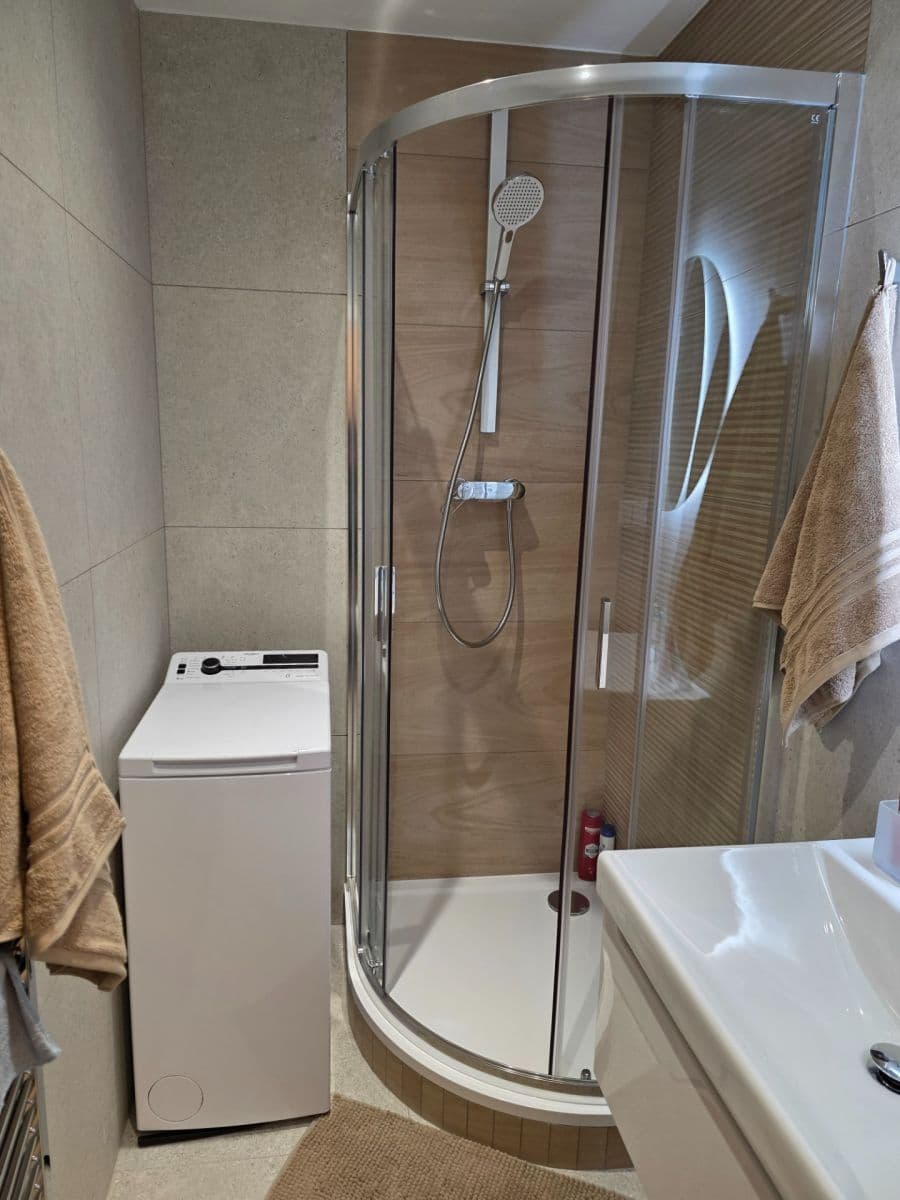 1 bedroom with open-plan kitchen flat to rent, 48 m², Plickova, Prague, Prague 1 bedroom with open-plan kitchen flat to rent, 48 m², Plickova, Prague, Prague