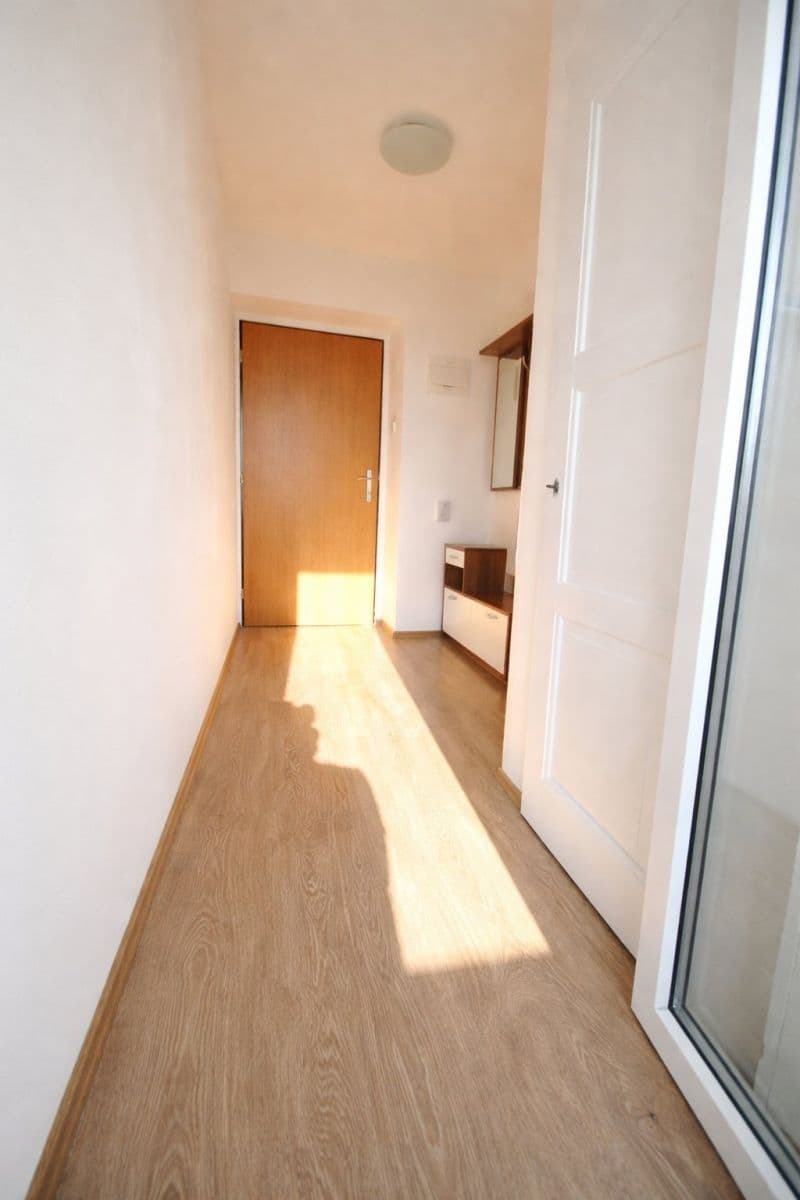 1 bedroom flat to rent, 42 m², Zenklova, Prague, Prague 1 bedroom flat to rent, 42 m², Zenklova, Prague, Prague