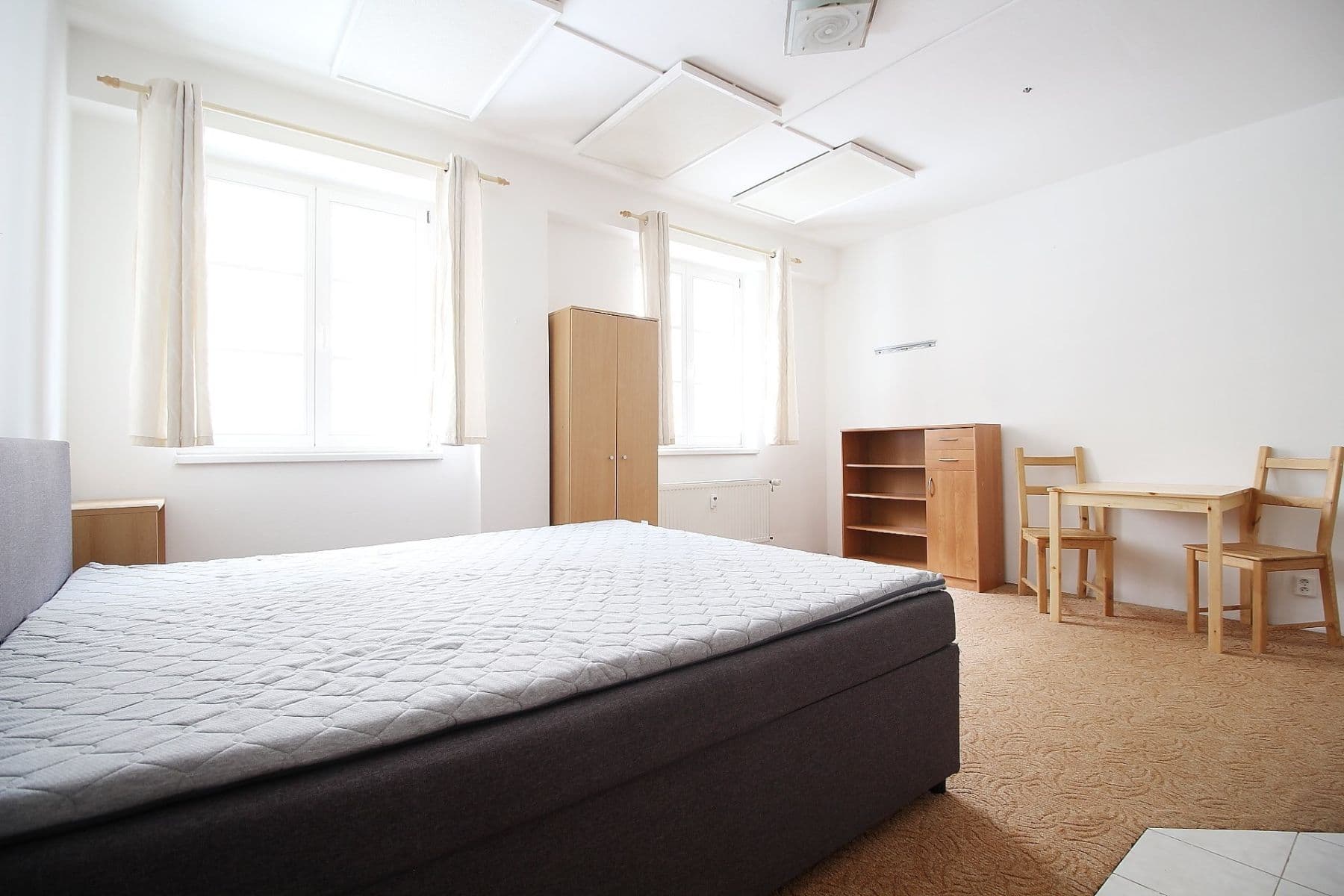 Studio flat to rent, 30 m², Pelušková, Prague, Prague Studio flat to rent, 30 m², Pelušková, Prague, Prague