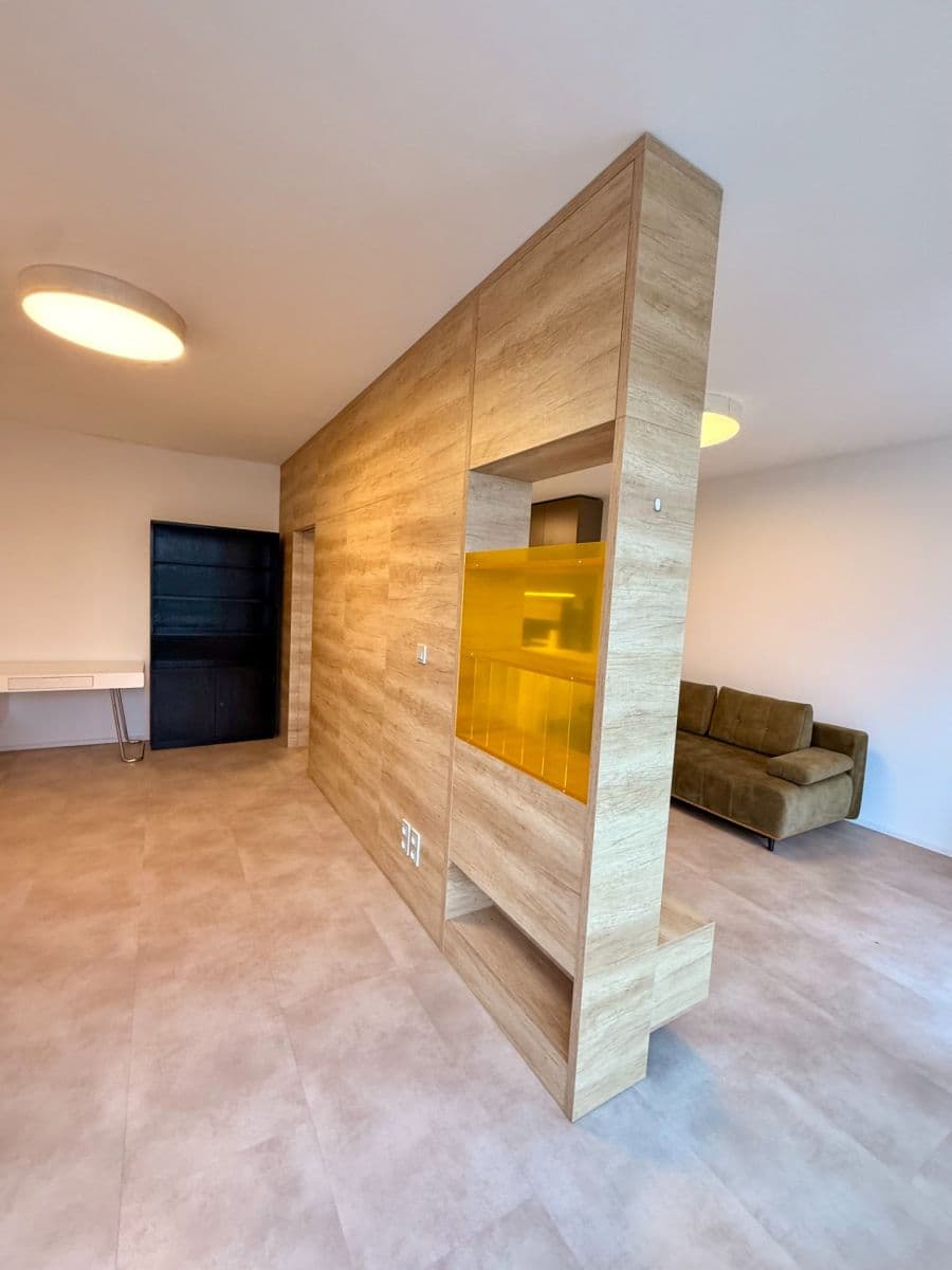 1 bedroom with open-plan kitchen flat to rent, 58 m², Přadlácká, Brno, Jihomoravský Region 1 bedroom with open-plan kitchen flat to rent, 58 m², Přadlácká, Brno, Jihomoravský Region