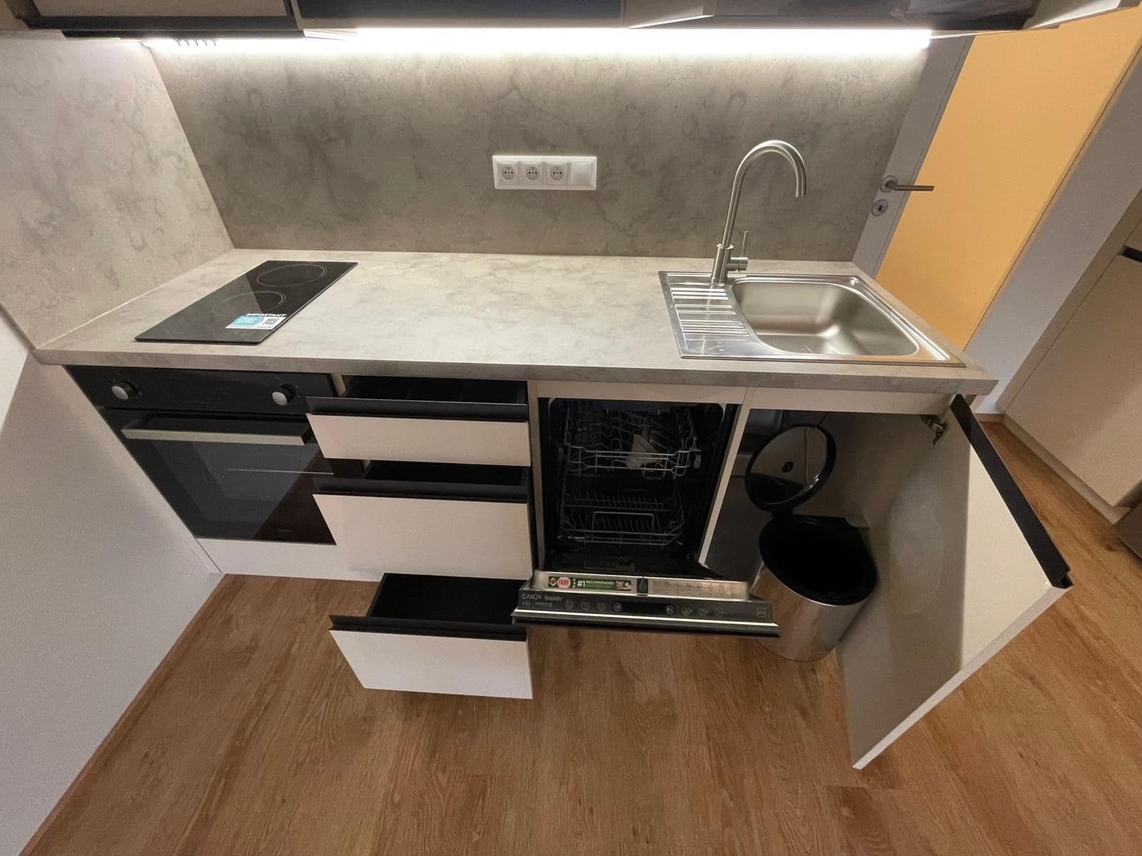 Studio flat to rent, 31 m², Poděbradská, Prague, Prague Studio flat to rent, 31 m², Poděbradská, Prague, Prague