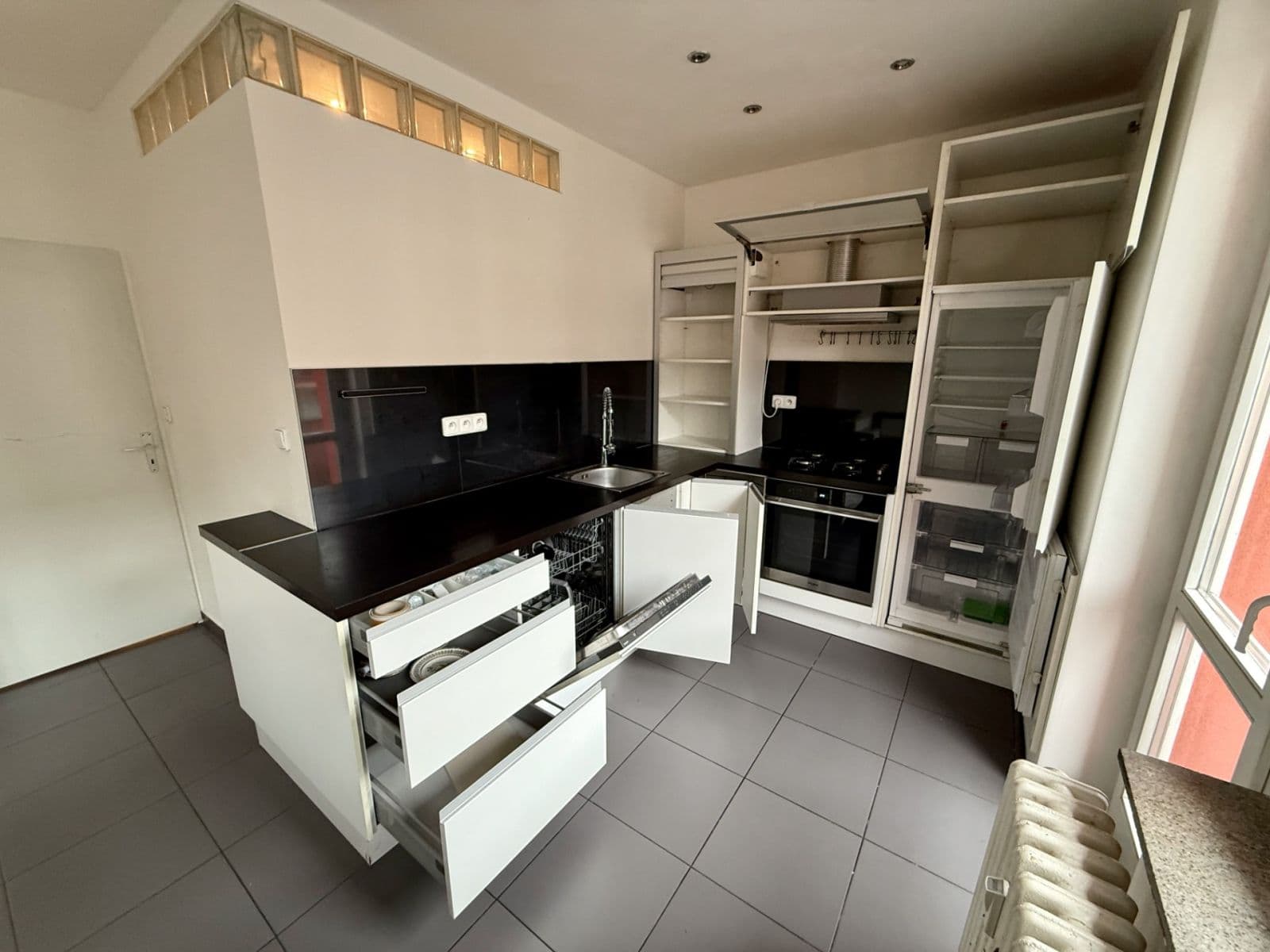 1 bedroom with open-plan kitchen flat to rent, 48 m², Lehárova, Prague, Prague 1 bedroom with open-plan kitchen flat to rent, 48 m², Lehárova, Prague, Prague