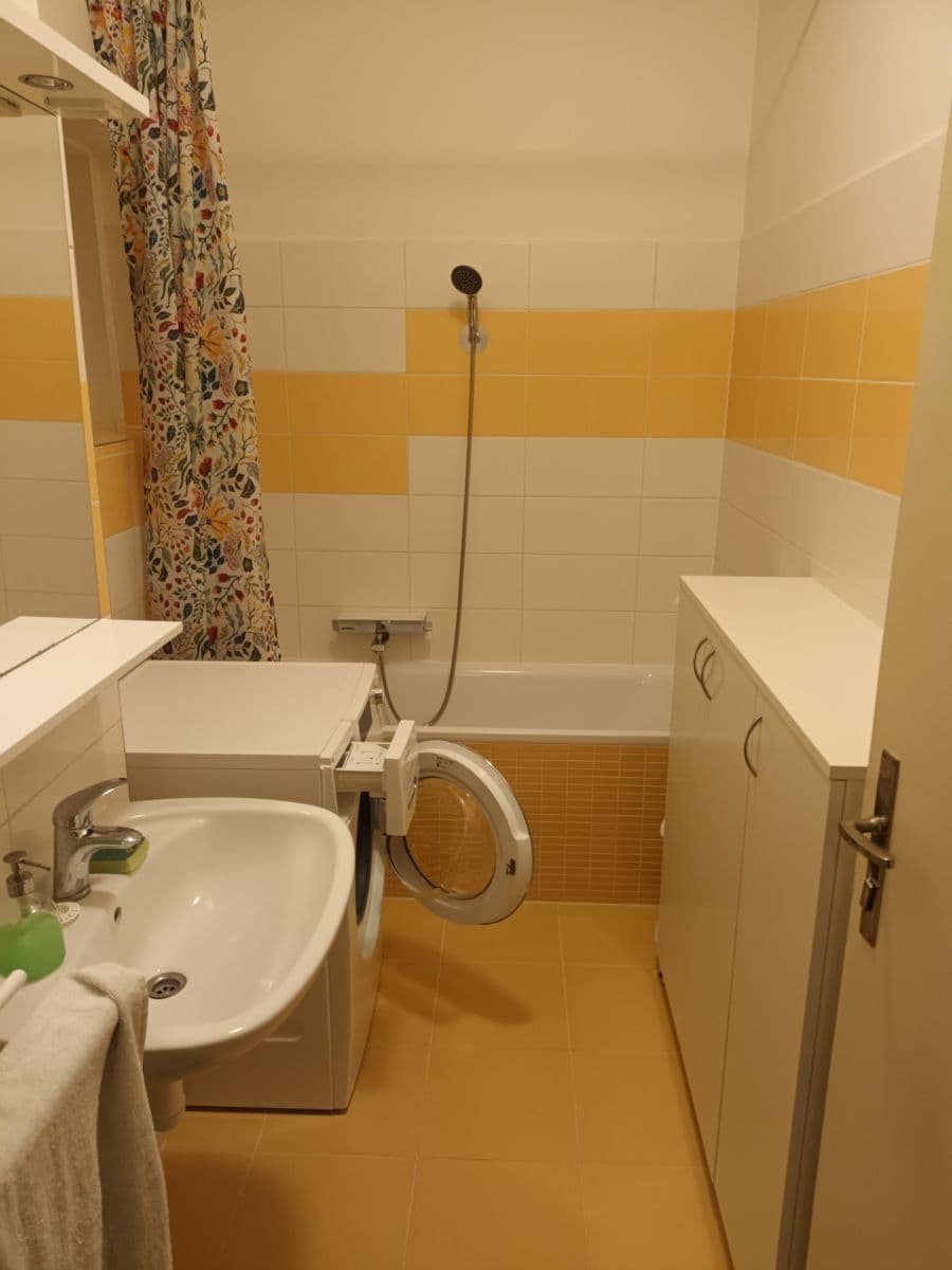 2 bedroom flat to rent, 70 m², bratří Čapků, Brno, Jihomoravský Region 2 bedroom flat to rent, 70 m², bratří Čapků, Brno, Jihomoravský Region