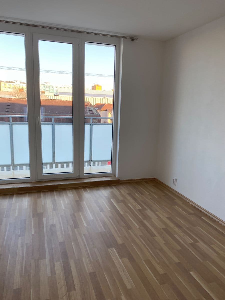 2 bedroom flat to rent, 58 m², Železničářská, Plzeň, Plzeňský Region 2 bedroom flat to rent, 58 m², Železničářská, Plzeň, Plzeňský Region