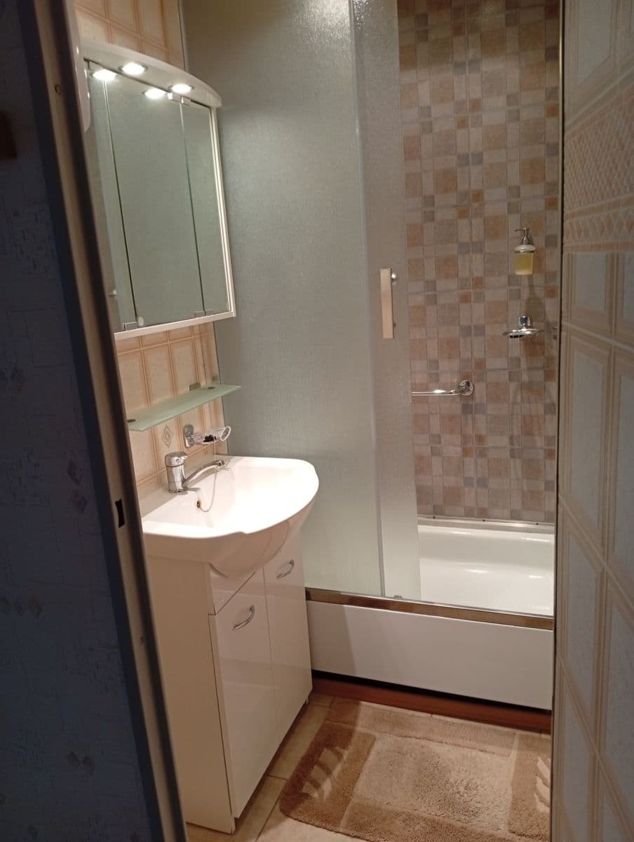 1 bedroom flat to rent, 40 m², Pod Makovým vrchem, Holýšov, Plzeňský Region 1 bedroom flat to rent, 40 m², Pod Makovým vrchem, Holýšov, Plzeňský Region