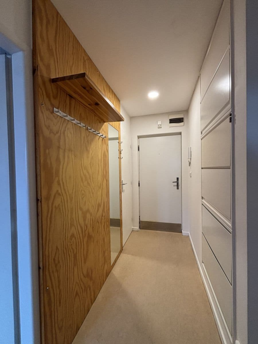 2 bedroom flat to rent, 56 m², Kolbenova, Prague, Prague 2 bedroom flat to rent, 56 m², Kolbenova, Prague, Prague