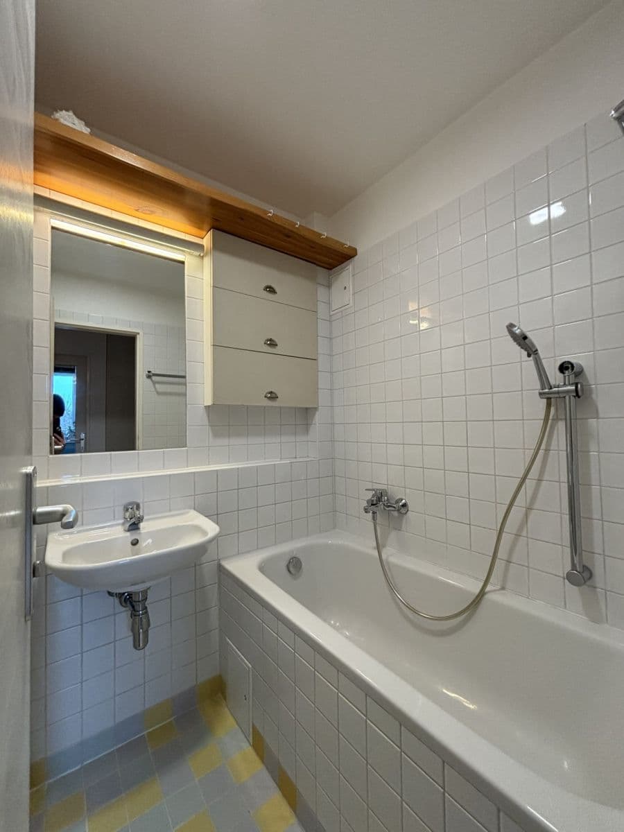 2 bedroom flat to rent, 56 m², Kolbenova, Prague, Prague 2 bedroom flat to rent, 56 m², Kolbenova, Prague, Prague