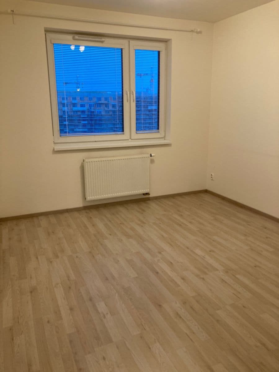 Studio flat to rent, 33 m², Strnadových, Prague, Prague Studio flat to rent, 33 m², Strnadových, Prague, Prague