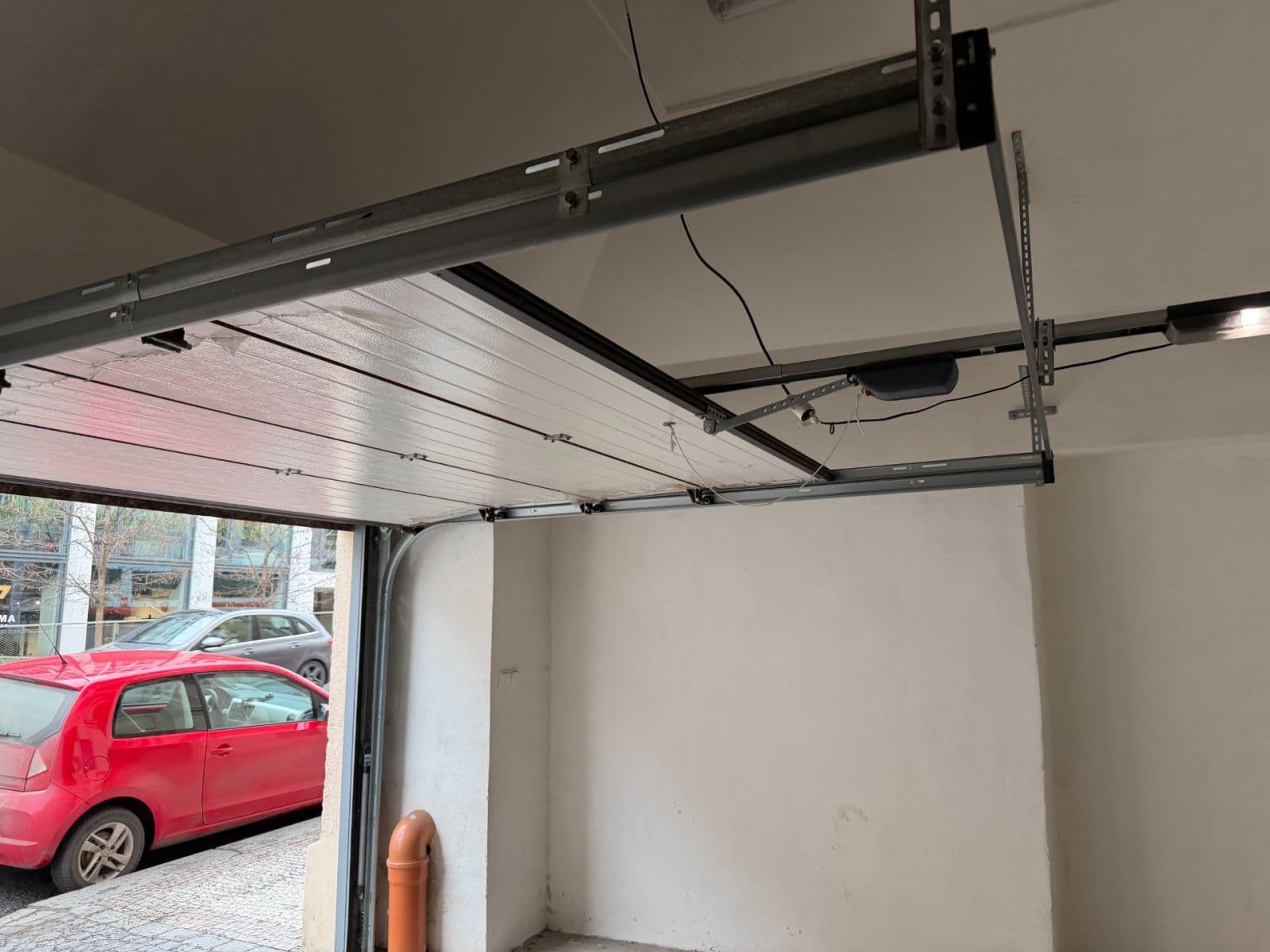 garage to rent, 36 m², Holečkova, Prague, Prague garage to rent, 36 m², Holečkova, Prague, Prague