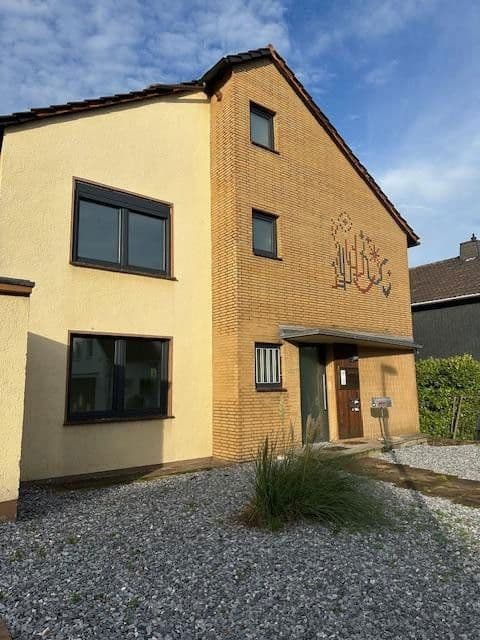 3 bedroom flat to rent, 90 m², Mülheim, North Rhine-Westphalia 3 bedroom flat to rent, 90 m², Mülheim, North Rhine-Westphalia