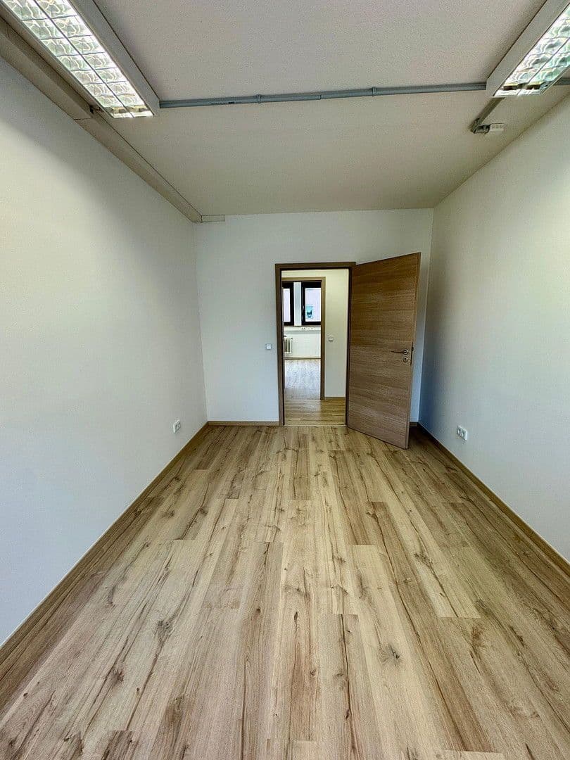 office for sale, 220 m², Pillenreuther Str. 14, Nürnberg, Bavaria office for sale, 220 m², Pillenreuther Str. 14, Nürnberg, Bavaria