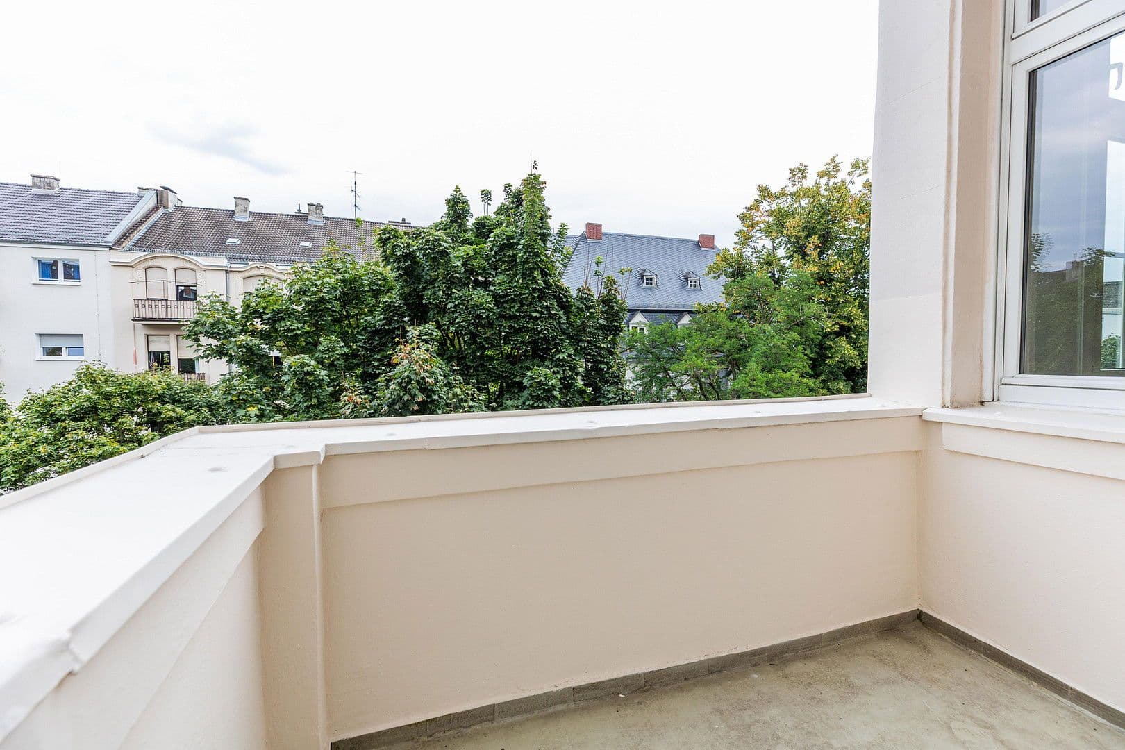 2 bedroom with open-plan kitchen flat to rent, 112 m², Kleiststr. 21, Wiesbaden, Hesse 2 bedroom with open-plan kitchen flat to rent, 112 m², Kleiststr. 21, Wiesbaden, Hesse