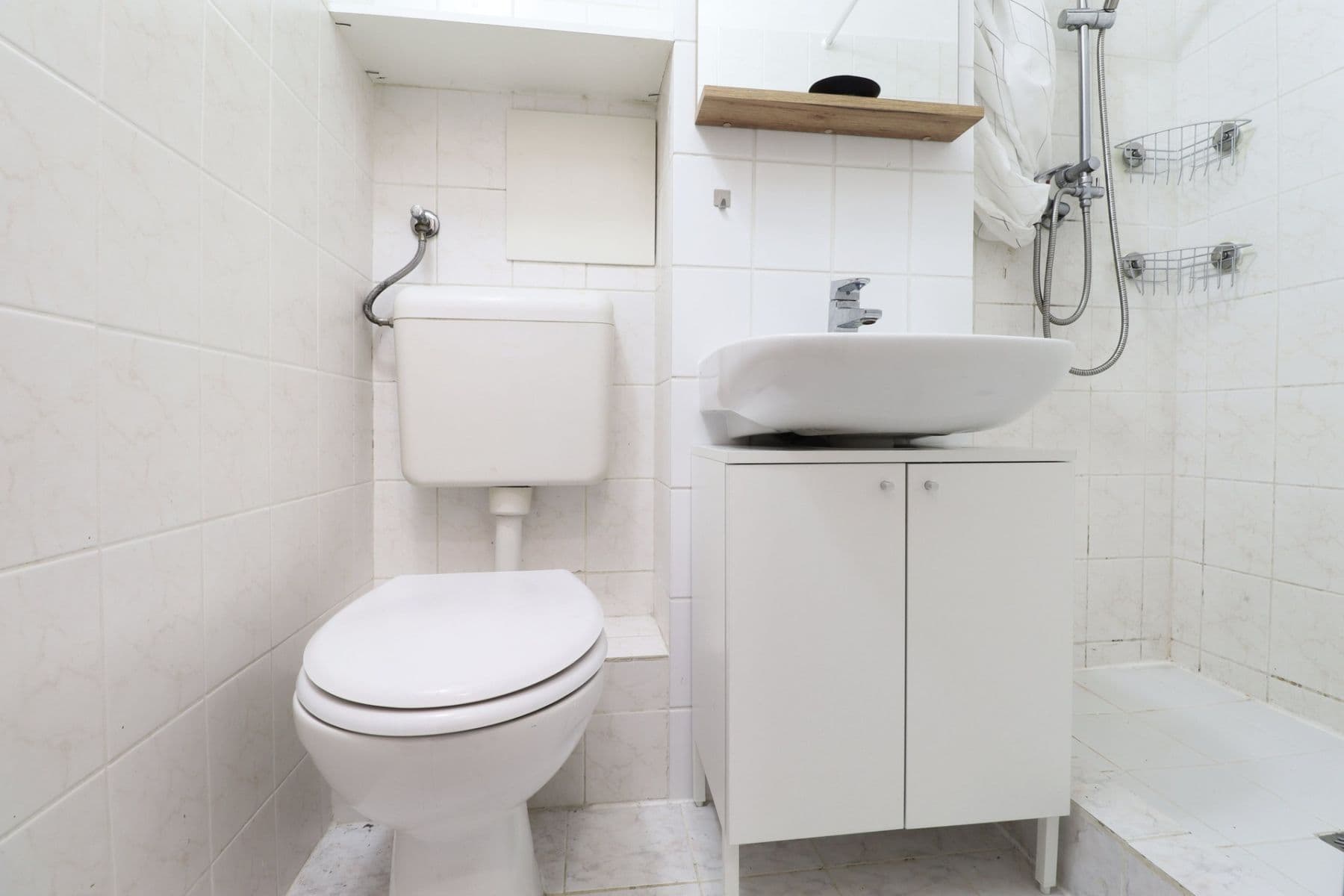 Studio flat to rent, 30 m², Šestajovická, Prague, Prague Studio flat to rent, 30 m², Šestajovická, Prague, Prague