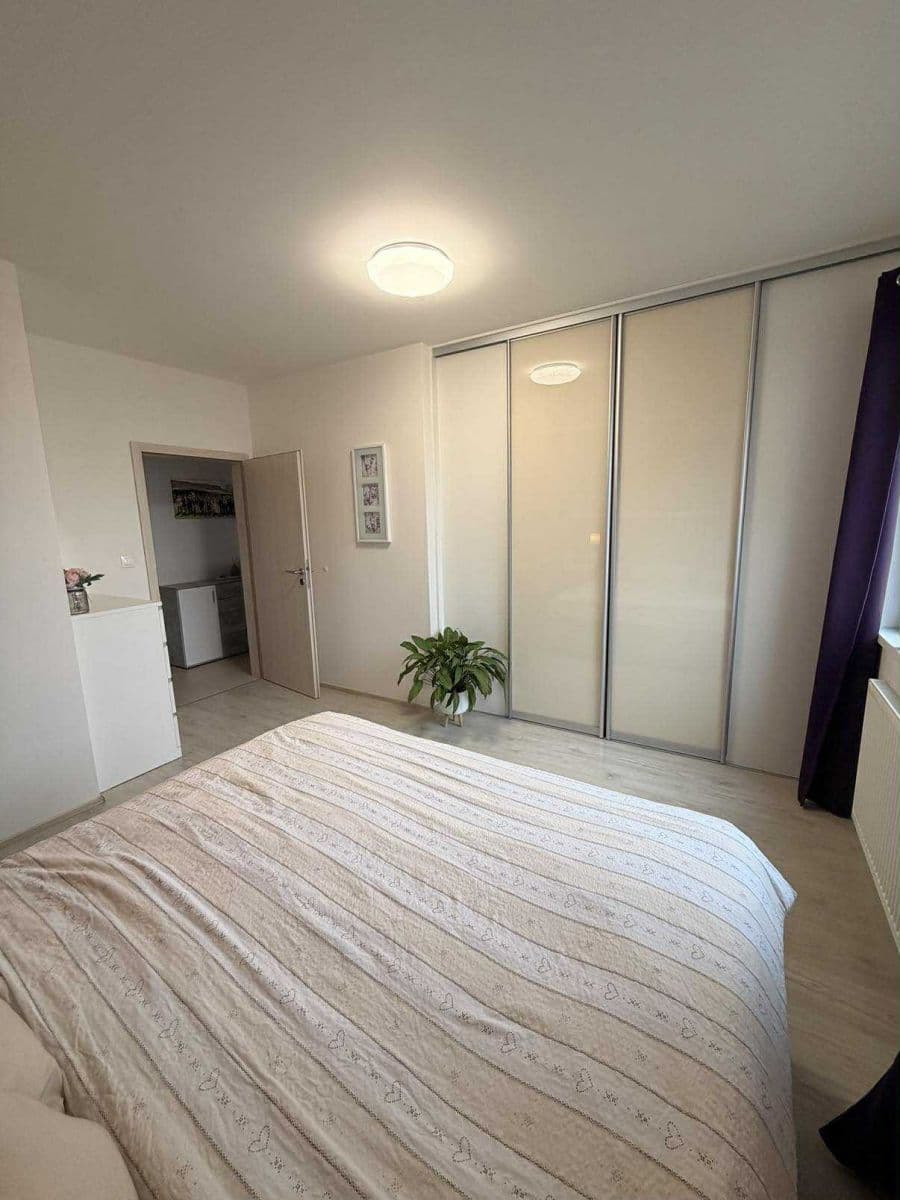 2 bedroom with open-plan kitchen flat for sale, 88 m², Miroslava Hajna, Prague, Prague 2 bedroom with open-plan kitchen flat for sale, 88 m², Miroslava Hajna, Prague, Prague