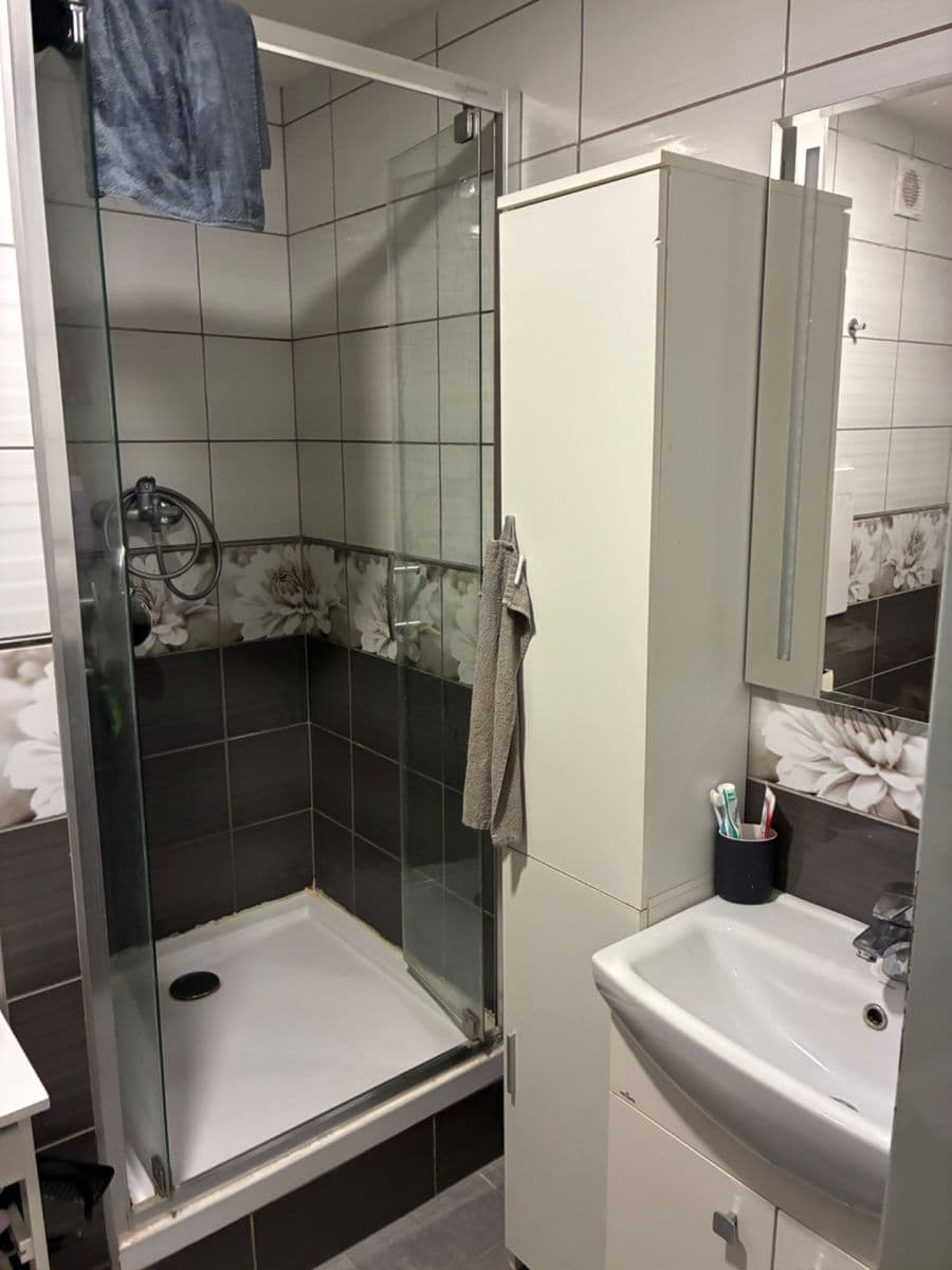 1 bedroom with open-plan kitchen flat to rent, 36 m², Neklanova, Roudnice nad Labem, Ústecký Region 1 bedroom with open-plan kitchen flat to rent, 36 m², Neklanova, Roudnice nad Labem, Ústecký Region