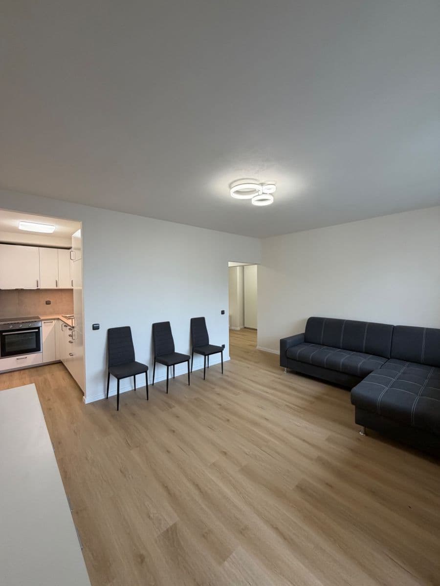 1 bedroom with open-plan kitchen flat to rent, 47 m², Běloruská, Brno, Jihomoravský Region 1 bedroom with open-plan kitchen flat to rent, 47 m², Běloruská, Brno, Jihomoravský Region