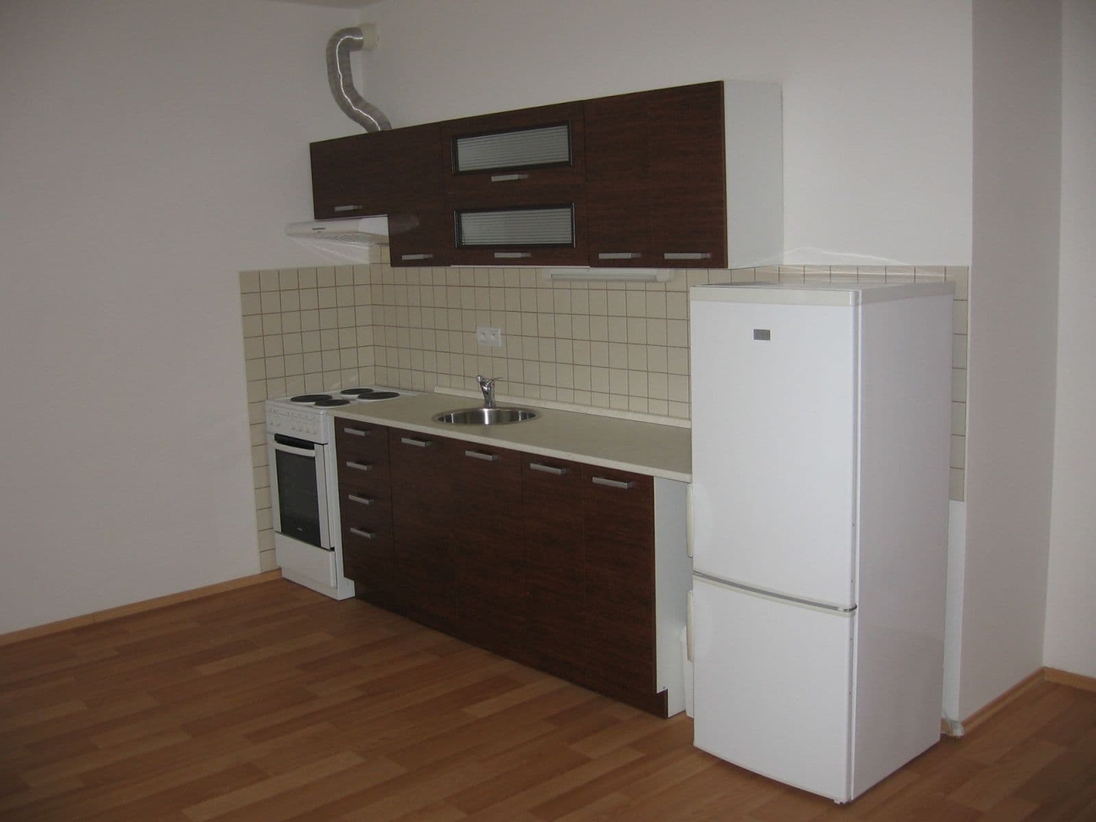 Studio flat to rent, 44 m², Jozefa Gabčíka, Pardubice, Pardubický Region Studio flat to rent, 44 m², Jozefa Gabčíka, Pardubice, Pardubický Region