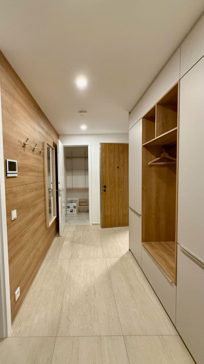 1 bedroom with open-plan kitchen flat to rent, 58 m², Vítězné náměstí, Prague, Prague 1 bedroom with open-plan kitchen flat to rent, 58 m², Vítězné náměstí, Prague, Prague