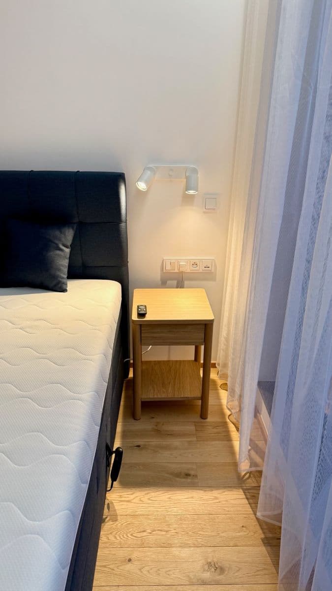 1 bedroom with open-plan kitchen flat to rent, 58 m², Vítězné náměstí, Prague, Prague 1 bedroom with open-plan kitchen flat to rent, 58 m², Vítězné náměstí, Prague, Prague