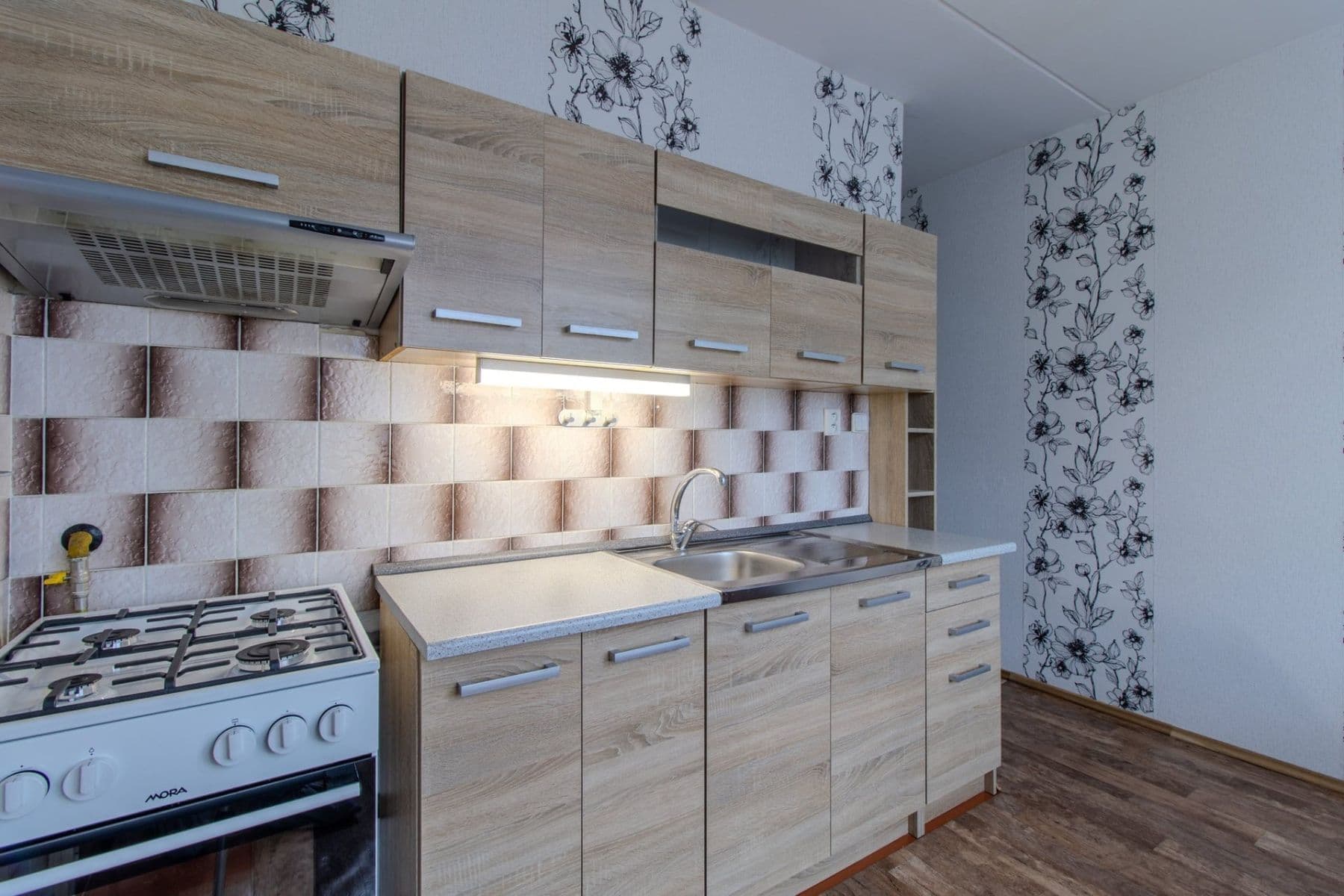 4 bedroom flat to rent, 82 m², Rabštejnská, Plzeň, Plzeňský Region 4 bedroom flat to rent, 82 m², Rabštejnská, Plzeň, Plzeňský Region