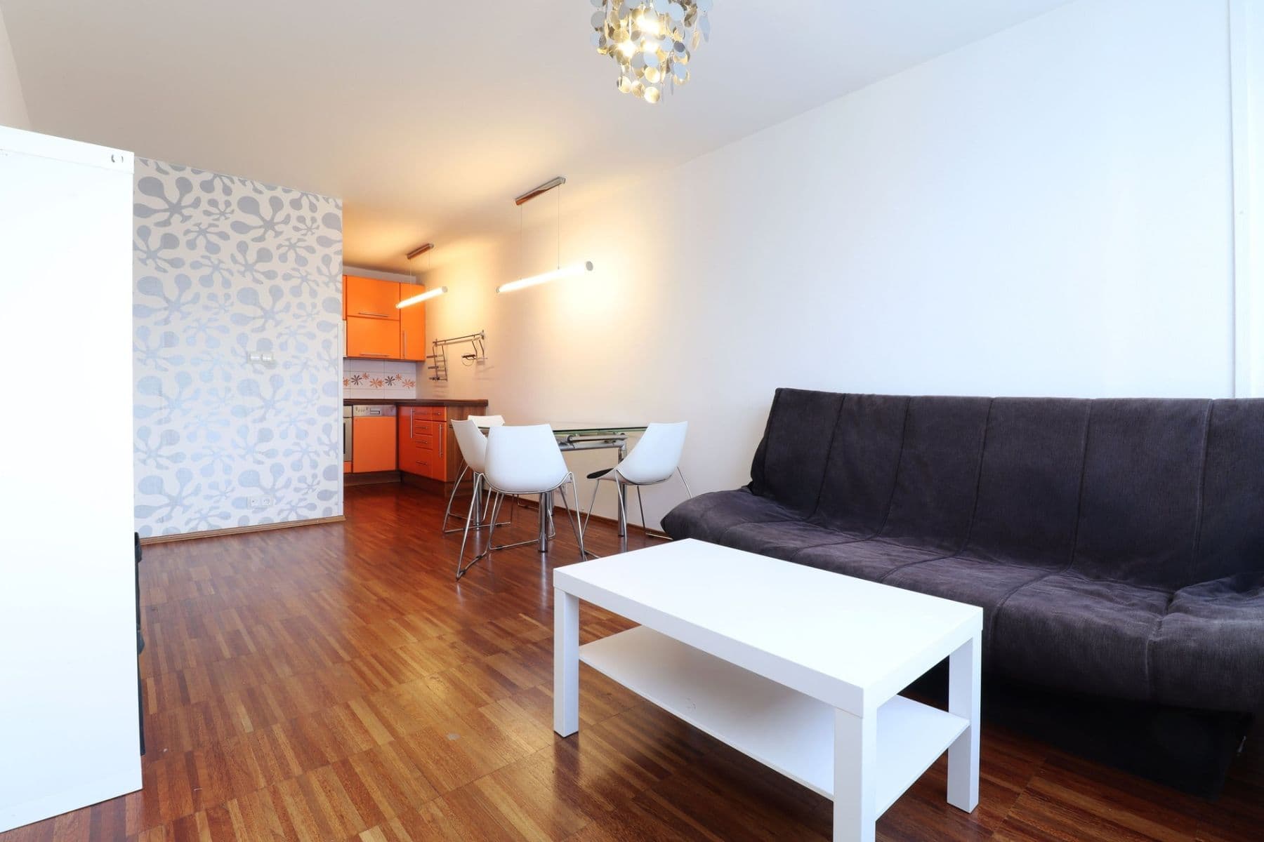 1 bedroom with open-plan kitchen flat to rent, 45 m², Za dvorem, Prague, Prague 1 bedroom with open-plan kitchen flat to rent, 45 m², Za dvorem, Prague, Prague