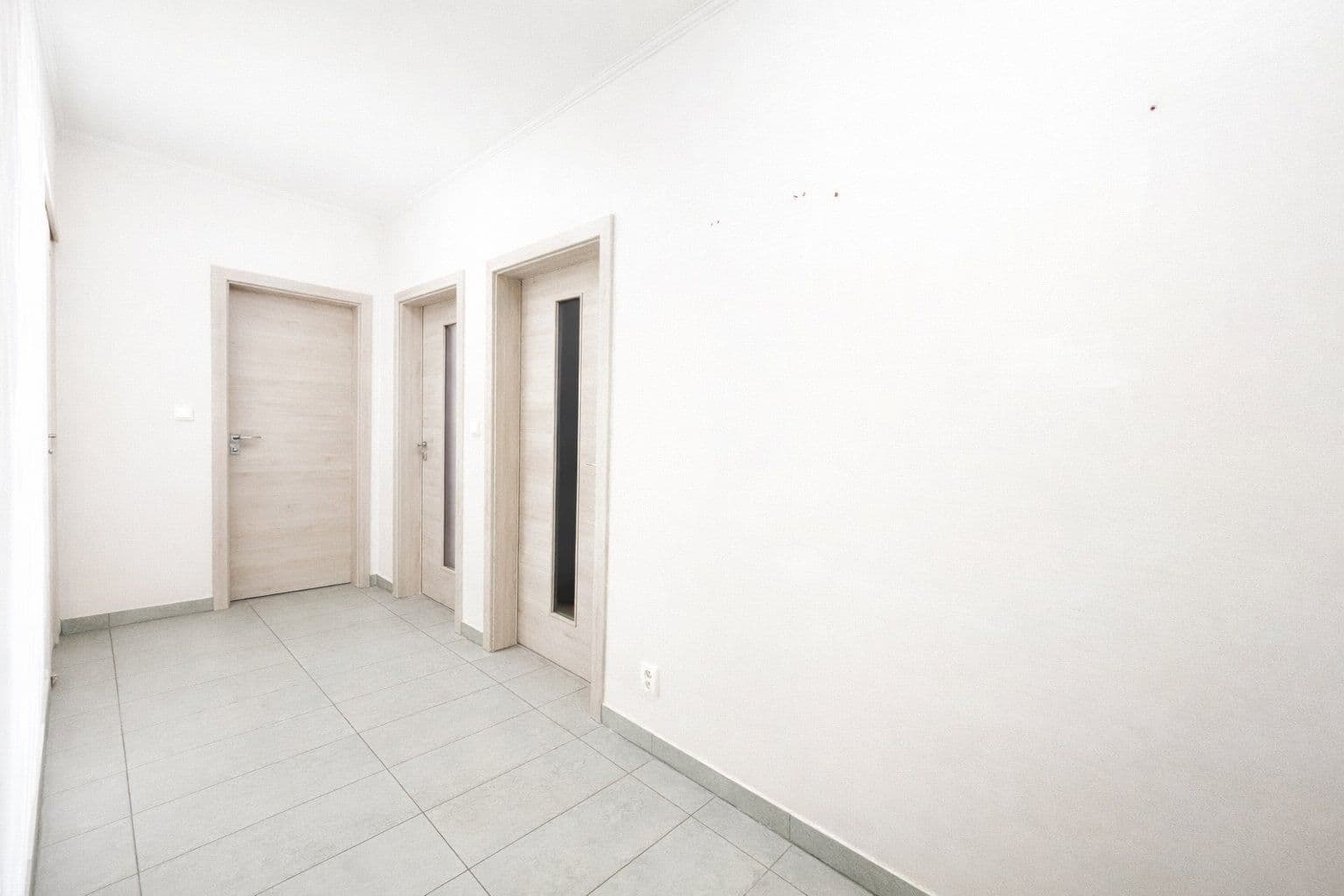 1 bedroom with open-plan kitchen flat to rent, 55 m², Jaroslava Holečka, Kladno, Středočeský Region 1 bedroom with open-plan kitchen flat to rent, 55 m², Jaroslava Holečka, Kladno, Středočeský Region