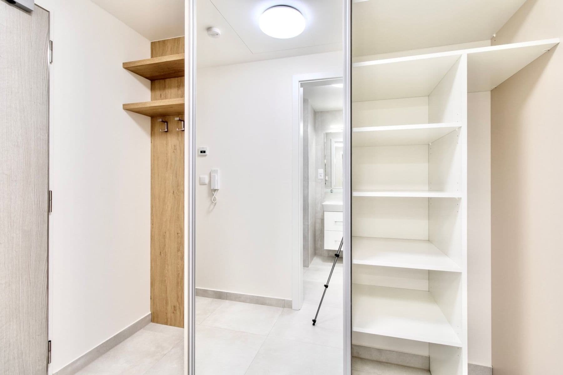 Studio flat to rent, 32 m², Poděbradská, Prague, Prague Studio flat to rent, 32 m², Poděbradská, Prague, Prague